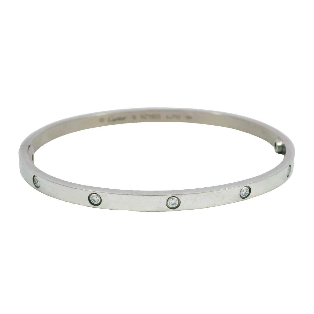 Cartier Bracelet Love en or blanc 18 carats avec 10 diamants, petit modèle Unisexe en vente