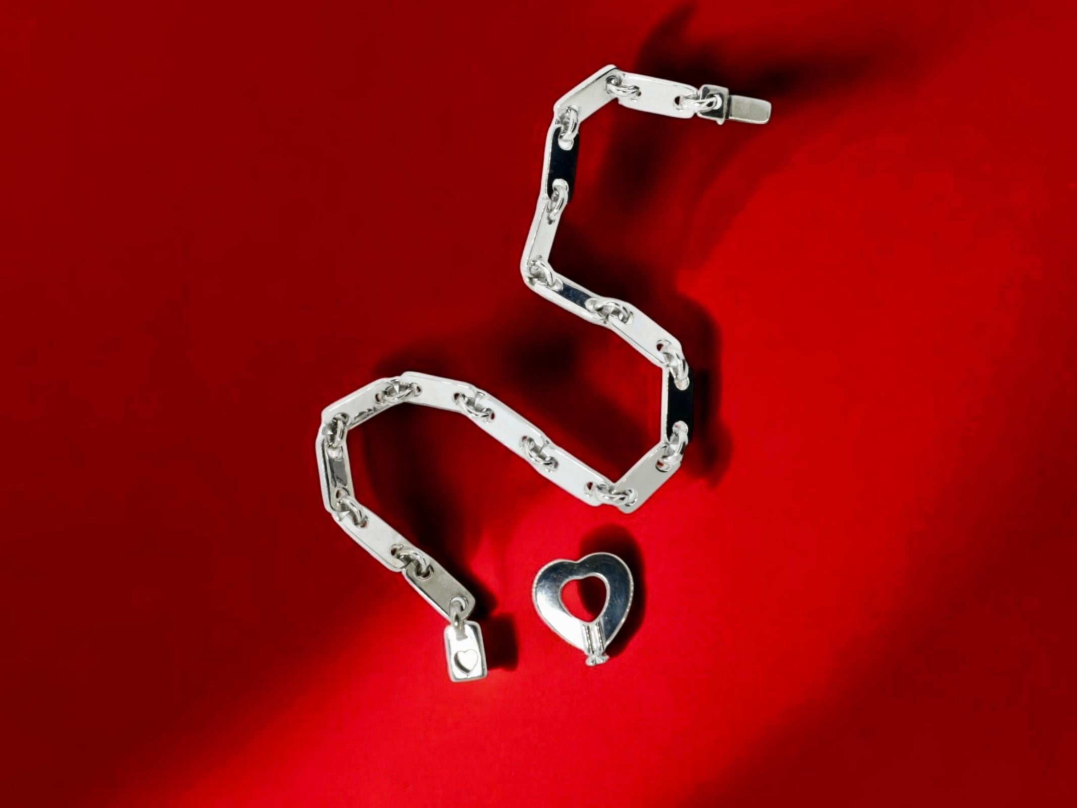 Contemporary Cartier 18K White Gold Fidelity Love Link Bracelet with the Heart Key. For Sale