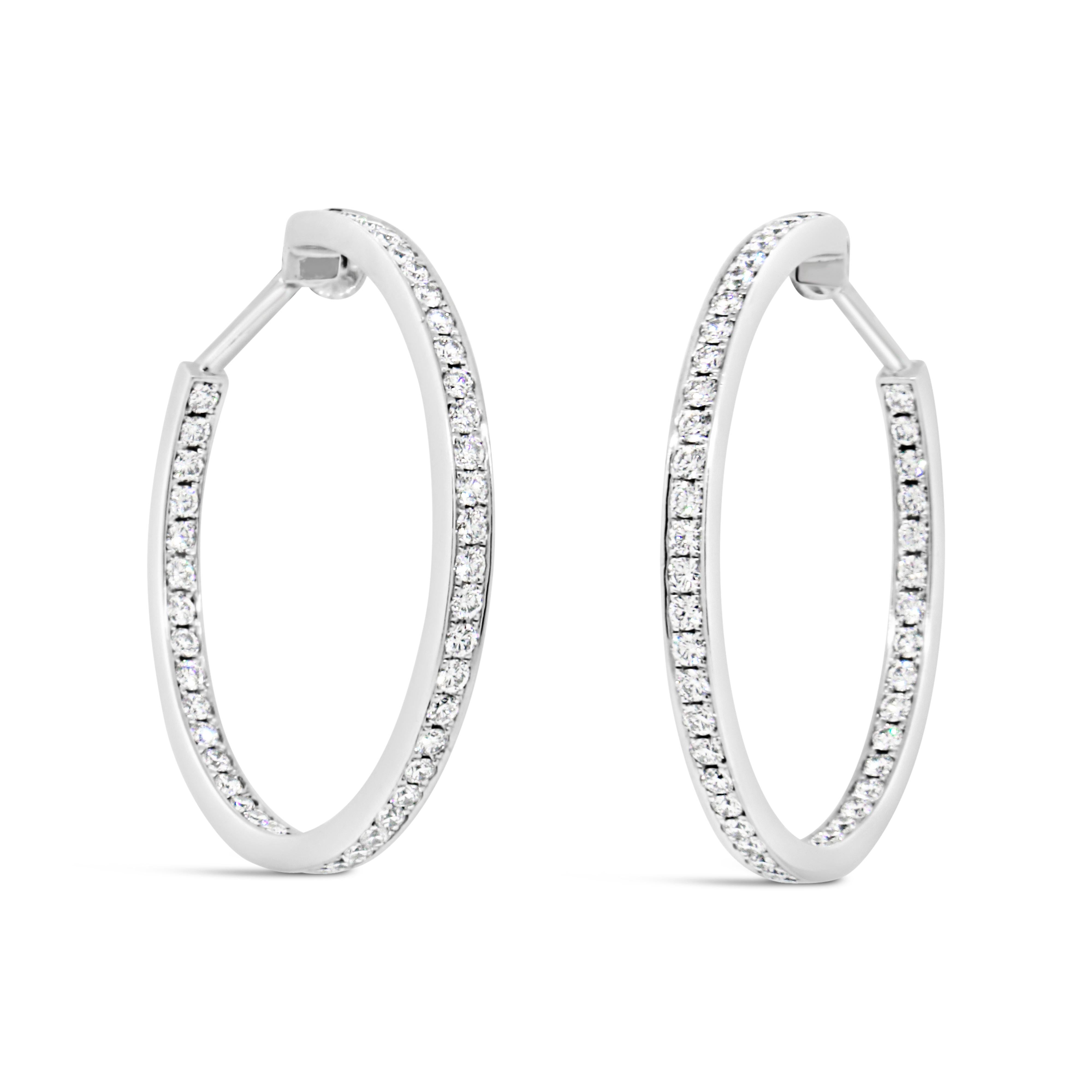 Taglio rotondo Orecchini a cerchio con diamanti Inside-Out in oro bianco 18 carati Cartier