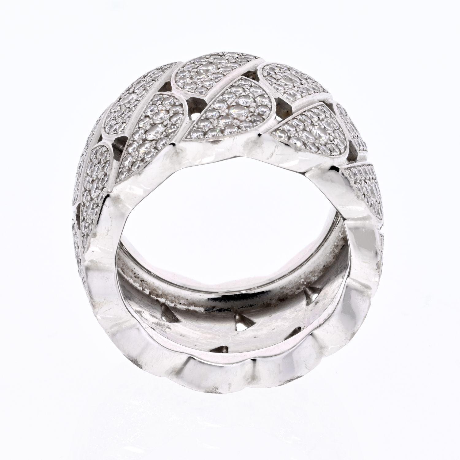 Round Cut Cartier 18K White Gold La Dona Diamond EU 51 Ring For Sale