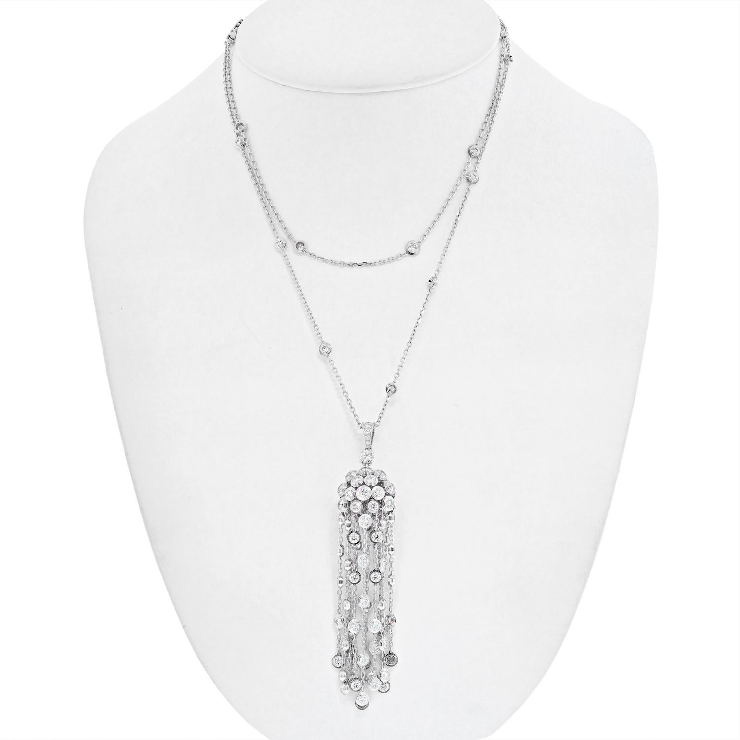 Cartier diamond jewelry is always beyond compare and especially when it comes to Cartier diamond necklaces. This model: L'egers Diamants Spotlight Necklace will add an elegant touch to your look making an unforgettable statement everywhere you go.