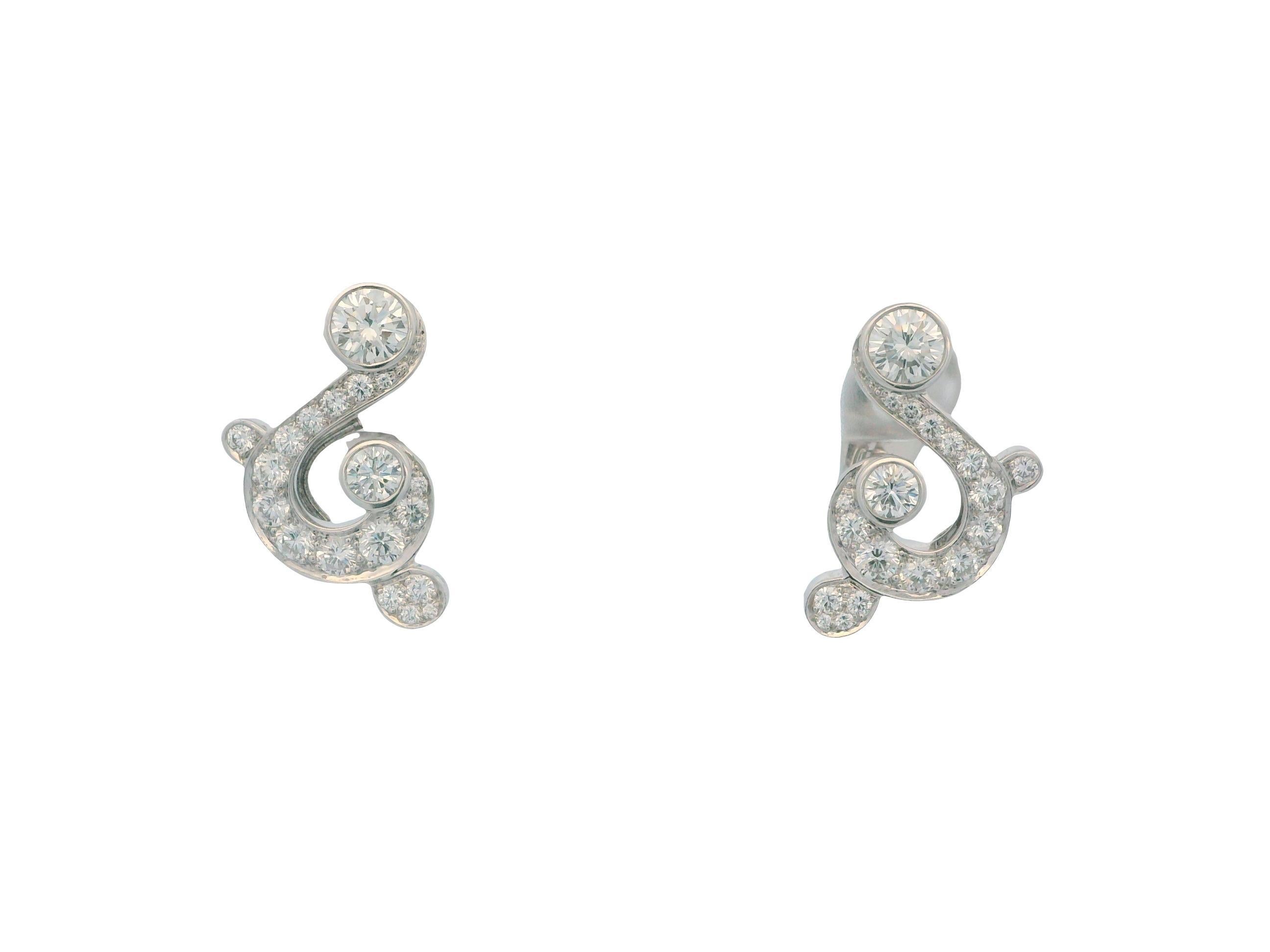 Boucles d'oreilles jour et nuit en or blanc 18 carats et pavés de Cartier en vente 1