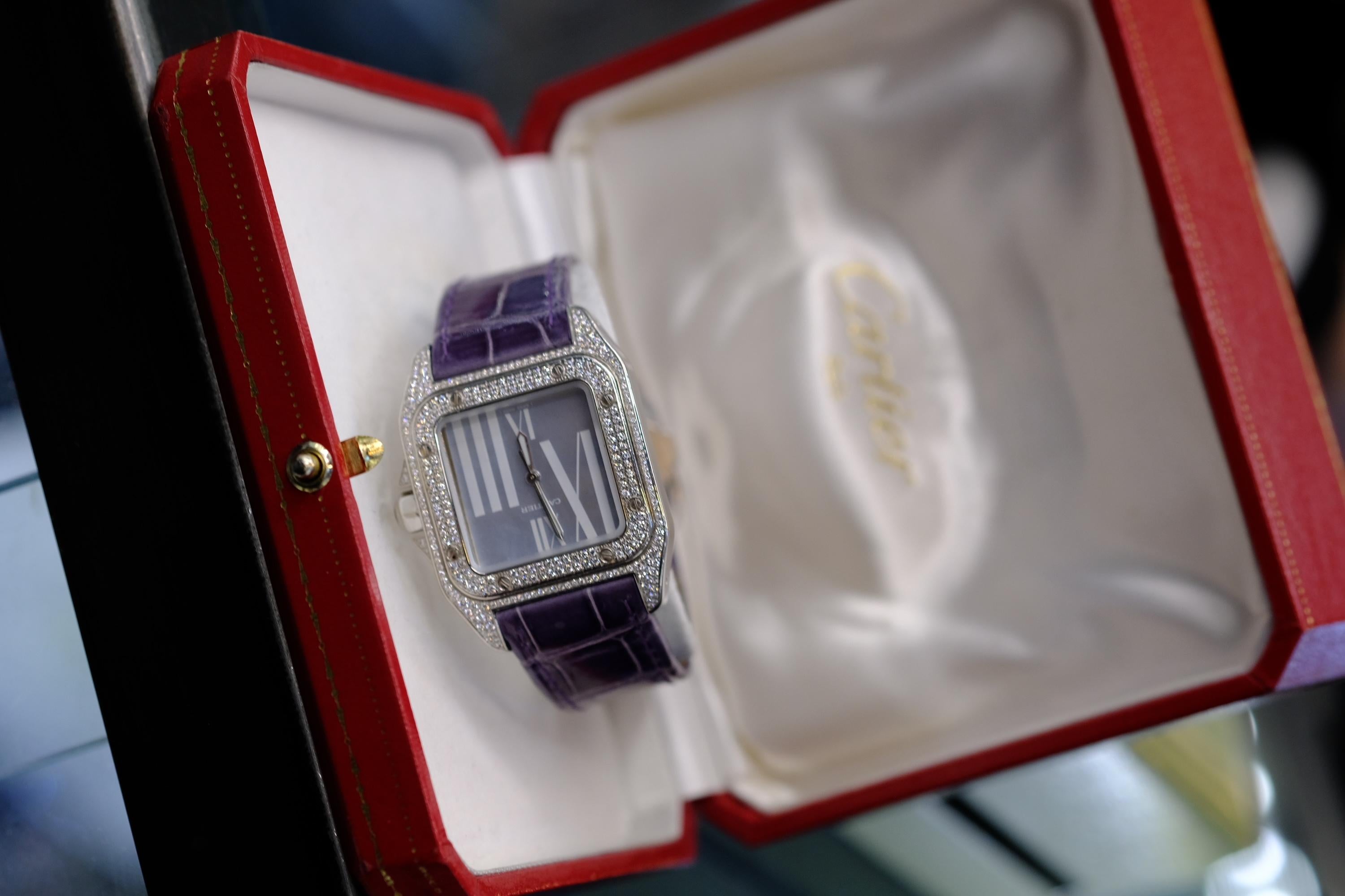 Cartier Montre Santos 100 unisexe en or blanc 18 carats et diamants en vente 2