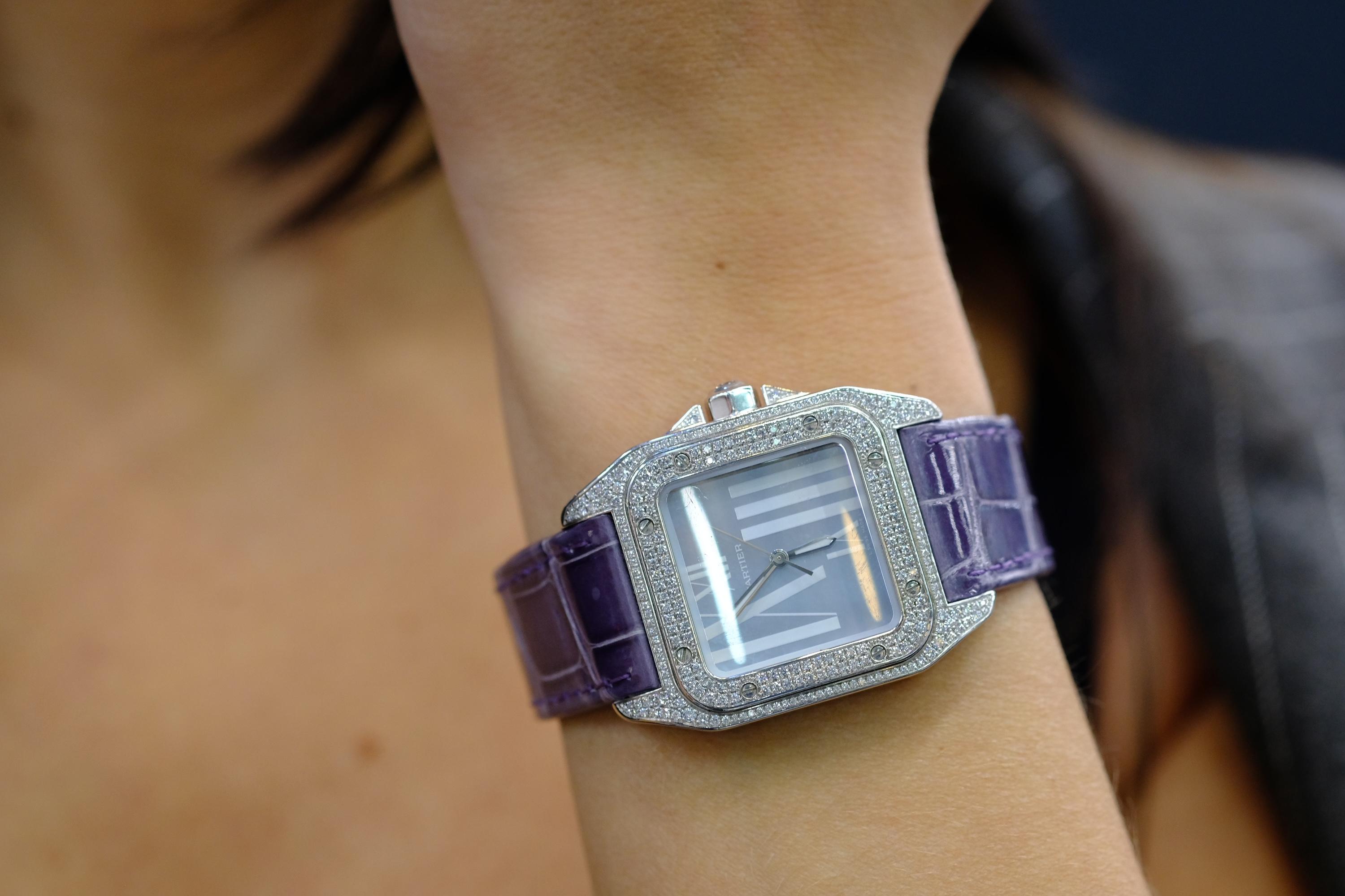 Cartier Montre Santos 100 unisexe en or blanc 18 carats et diamants en vente 6