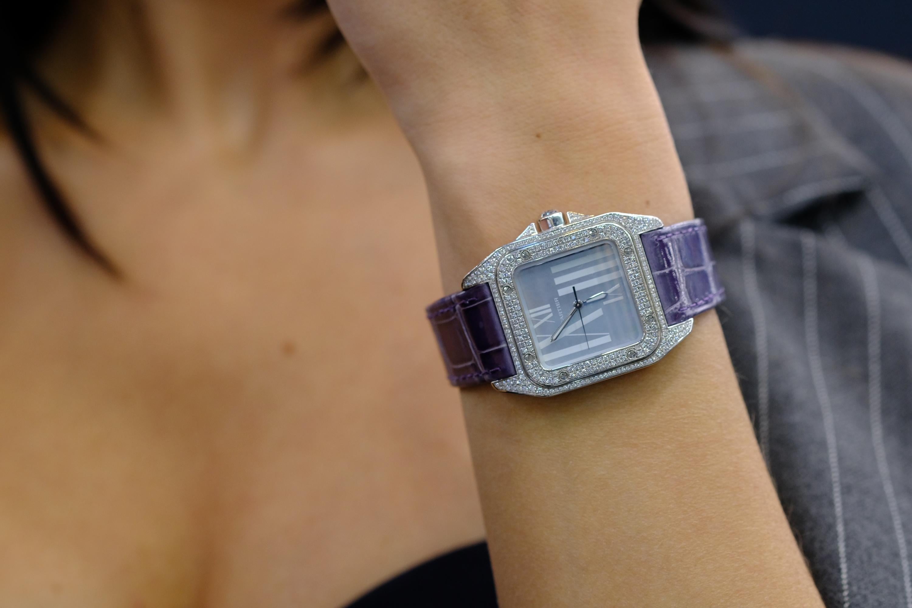Cartier Montre Santos 100 unisexe en or blanc 18 carats et diamants Excellent état - En vente à New York, NY