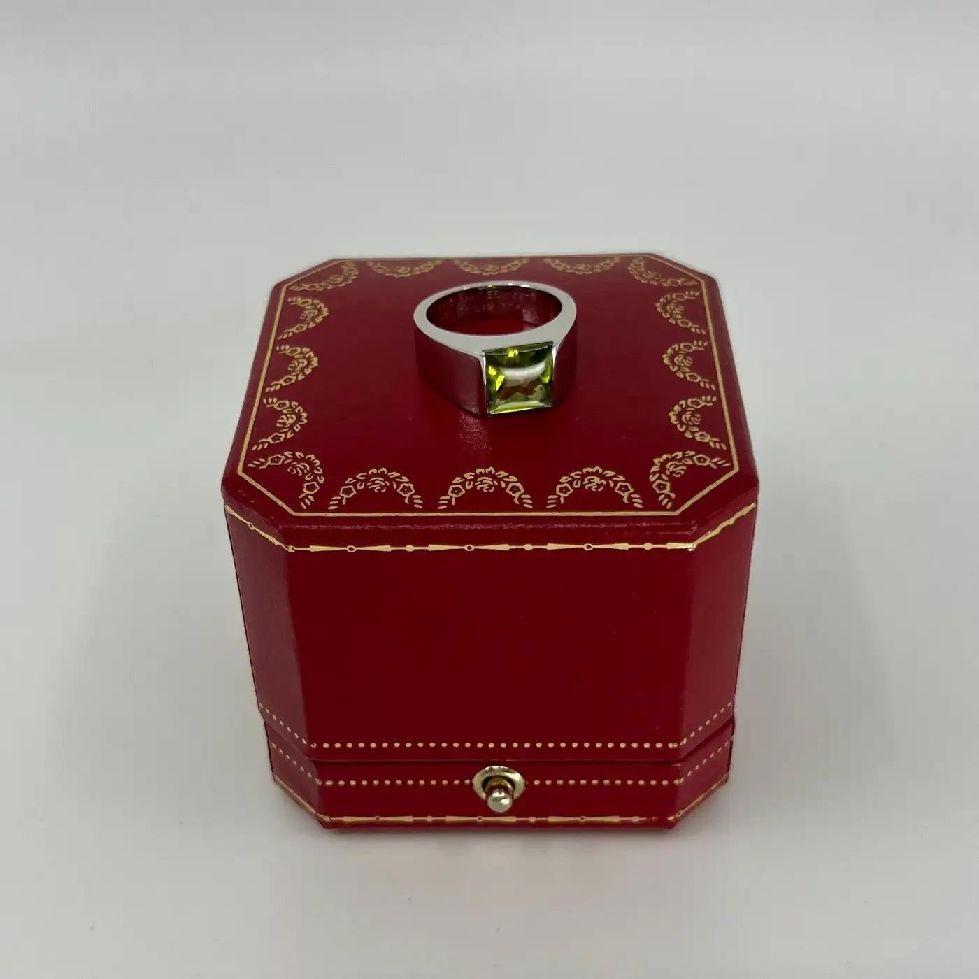 Cushion Cut Cartier 18k White Gold Vintage 1990s Peridot Tank Ring For Sale