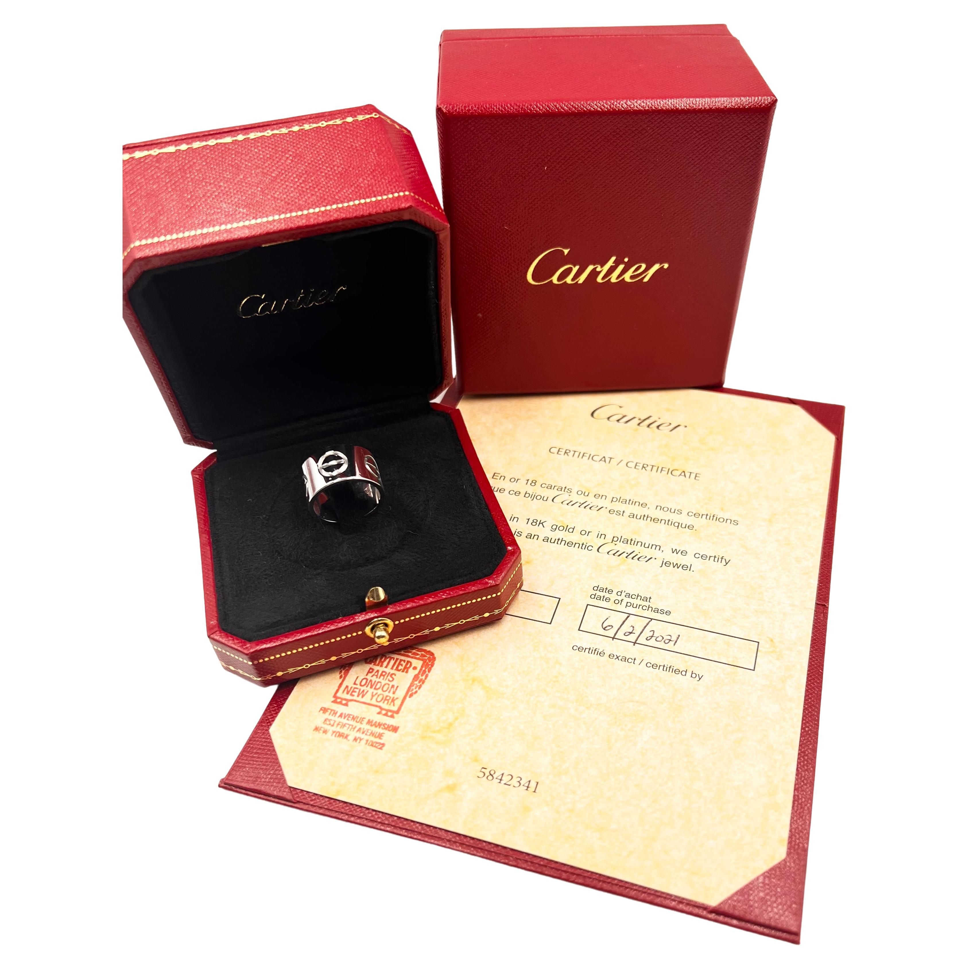 Moderne Cartier, large bague jonc d'amour en or blanc 18 carats en vente