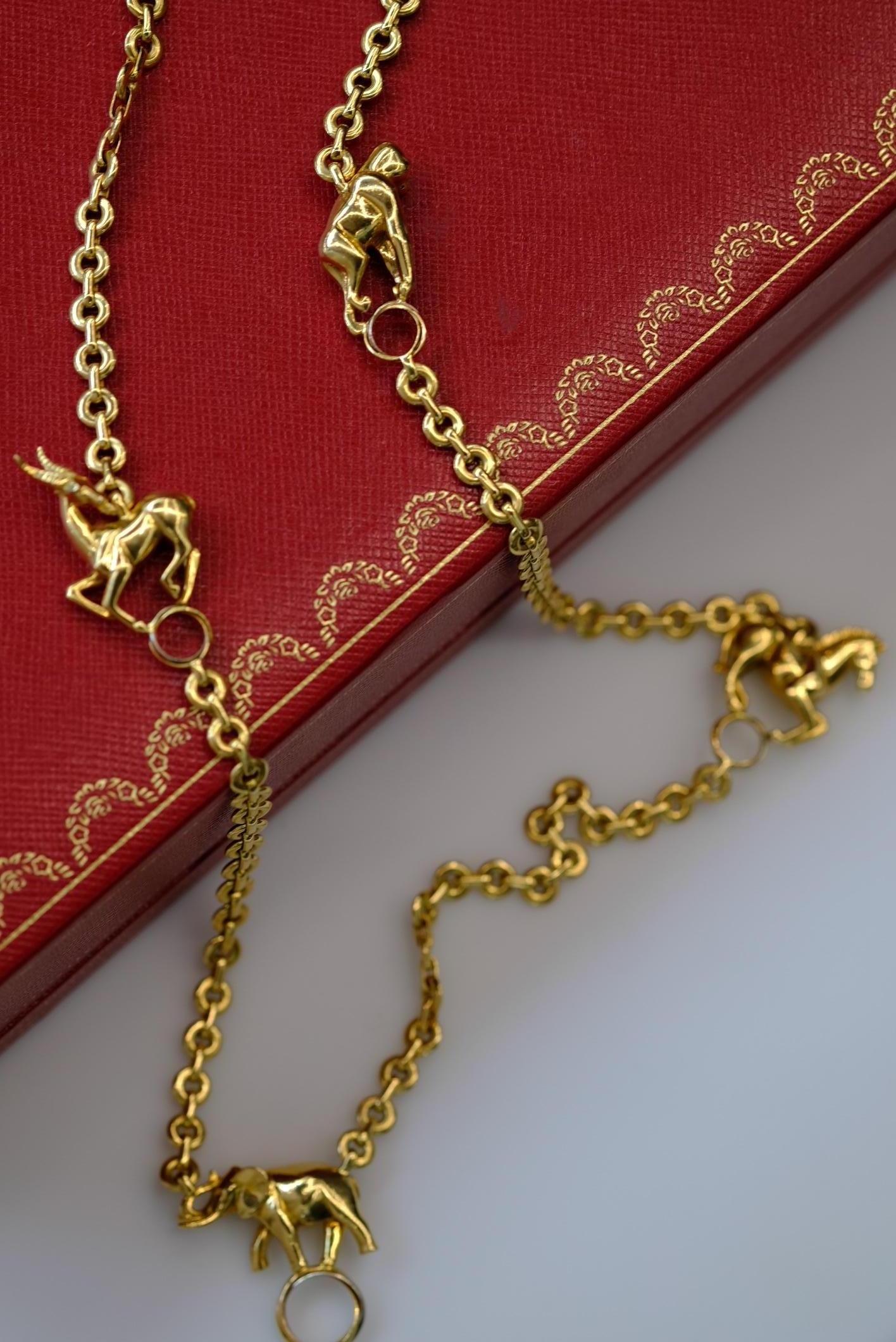 Collier en or jaune 18 cartier avec station animale sur 33 pouces en vente 6
