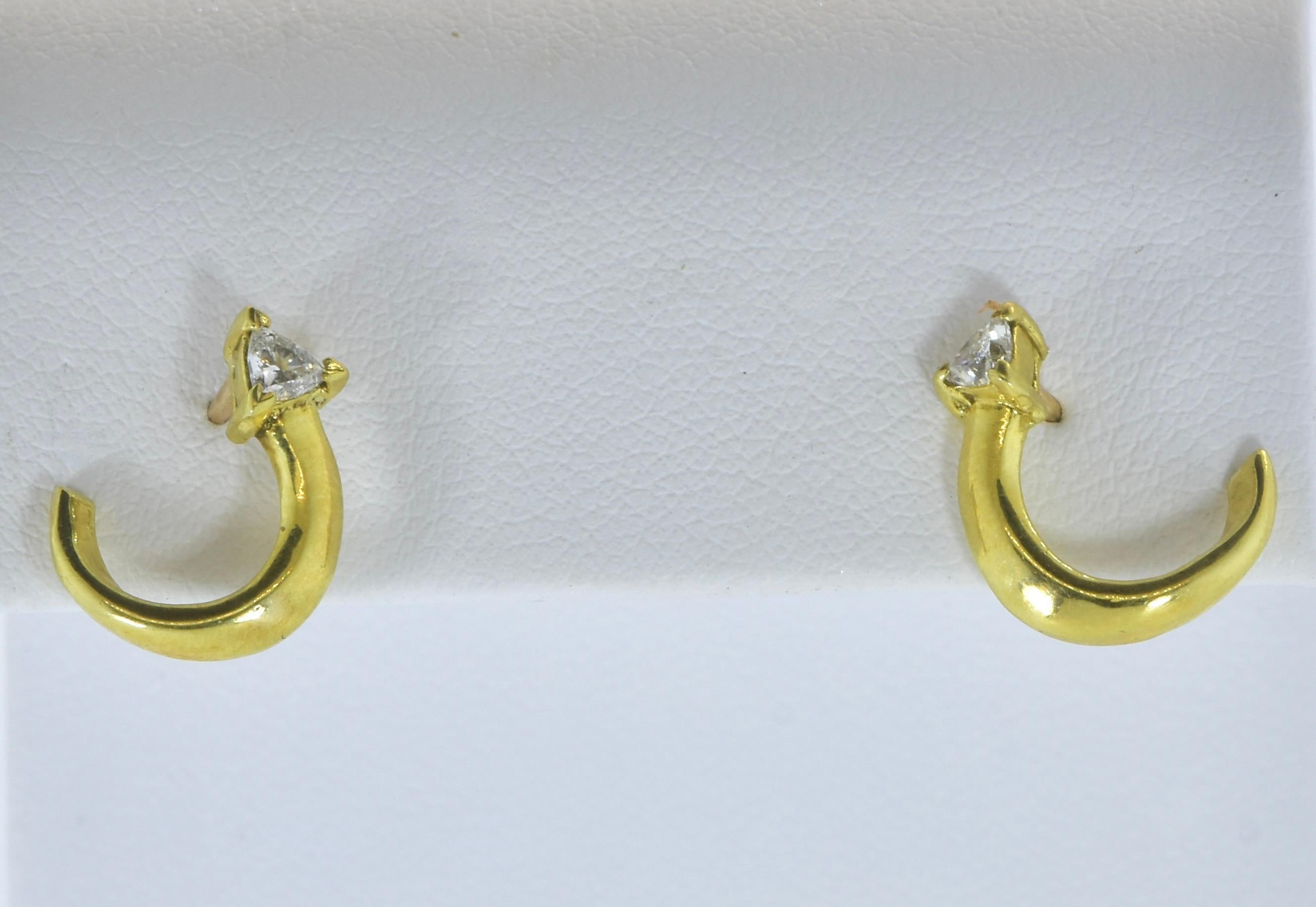 Cartier 18K Yellow Gold and Fine Diamond Vintage Earrings, c. 1970 In Excellent Condition For Sale In Aspen, CO