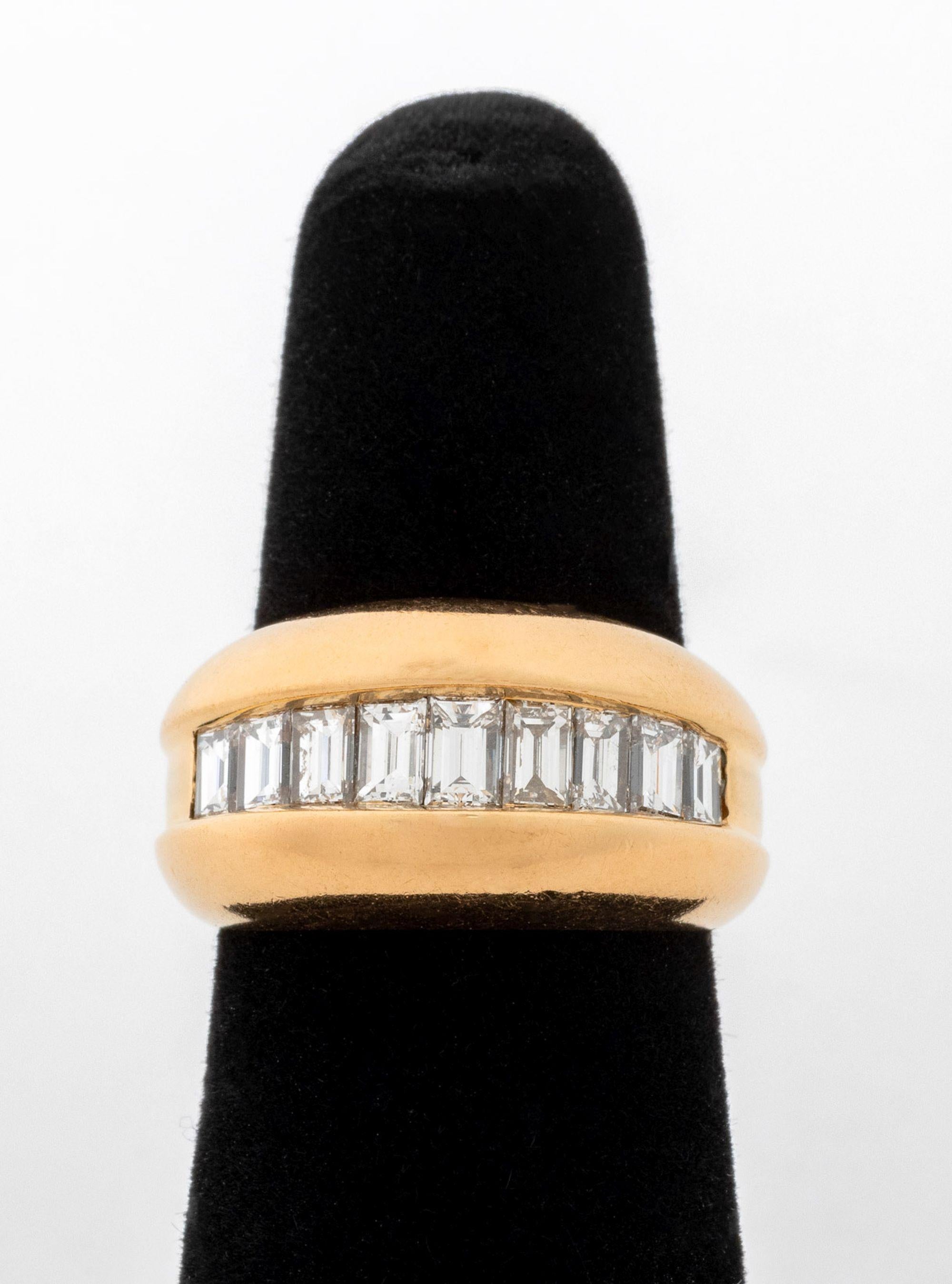 Bague en or jaune 18K avec diamant de Cartier en vente 1