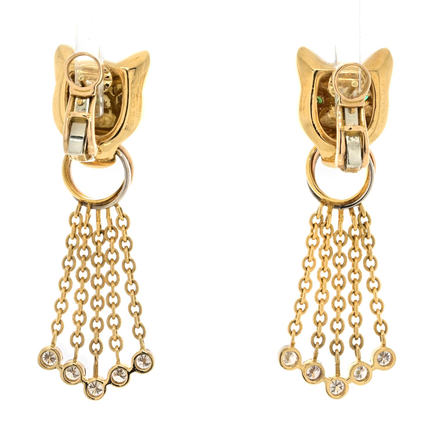 Boucles d'oreilles 'Panthère' en or jaune 18 carats avec diamants, émeraudes, onyx et perles de Cartier 1