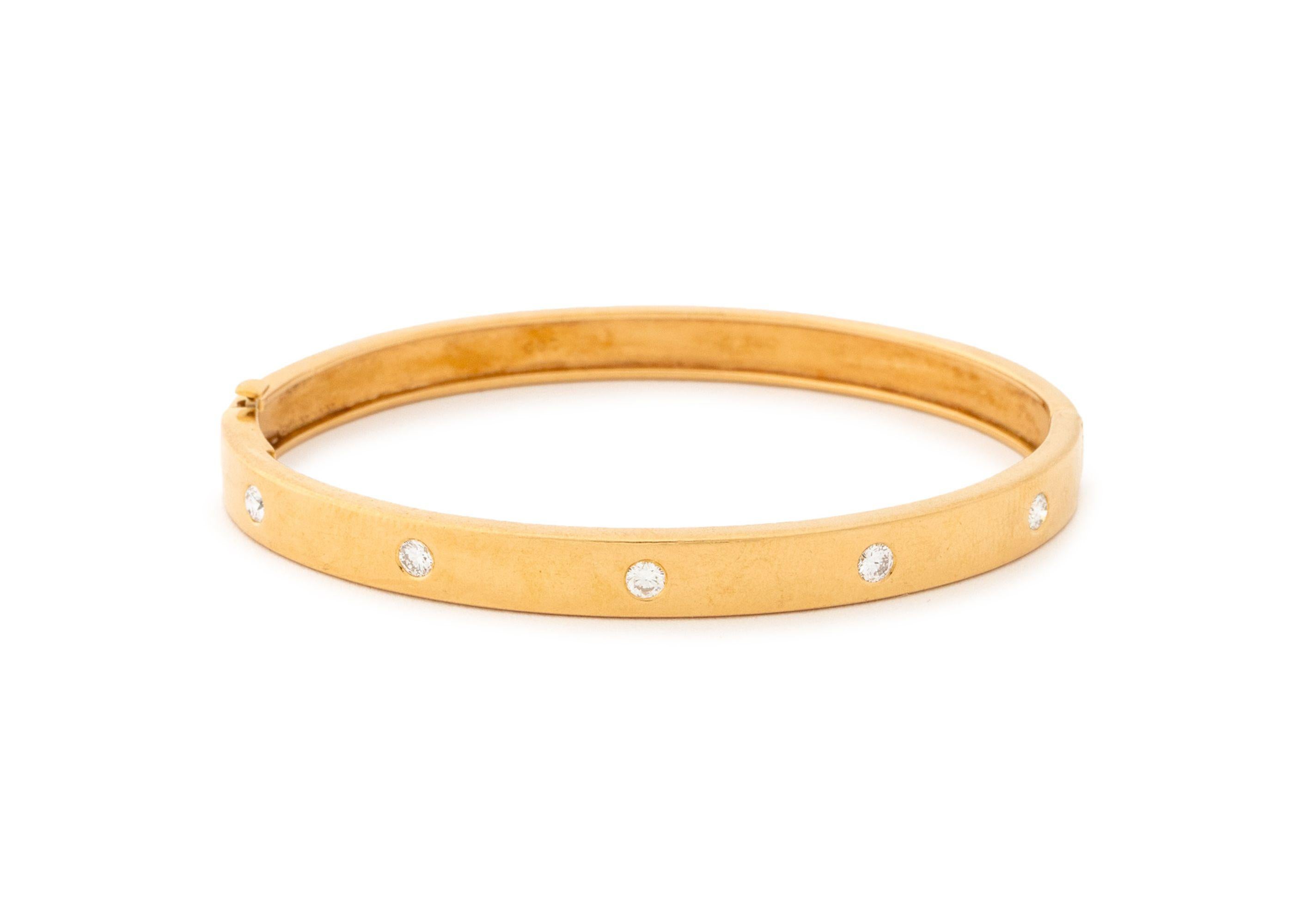Bracelet à charnière en or jaune 18K avec diamants de Cartier Pour femmes en vente