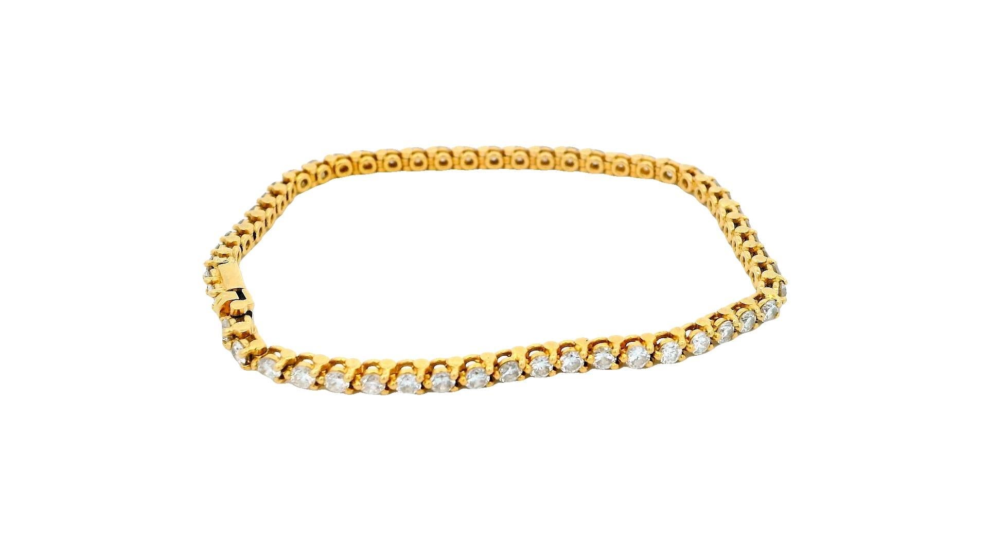 Cartier 18K Yellow Gold Diamond Line Bracelet In Excellent Condition For Sale In Great Neck Plaza, NY
