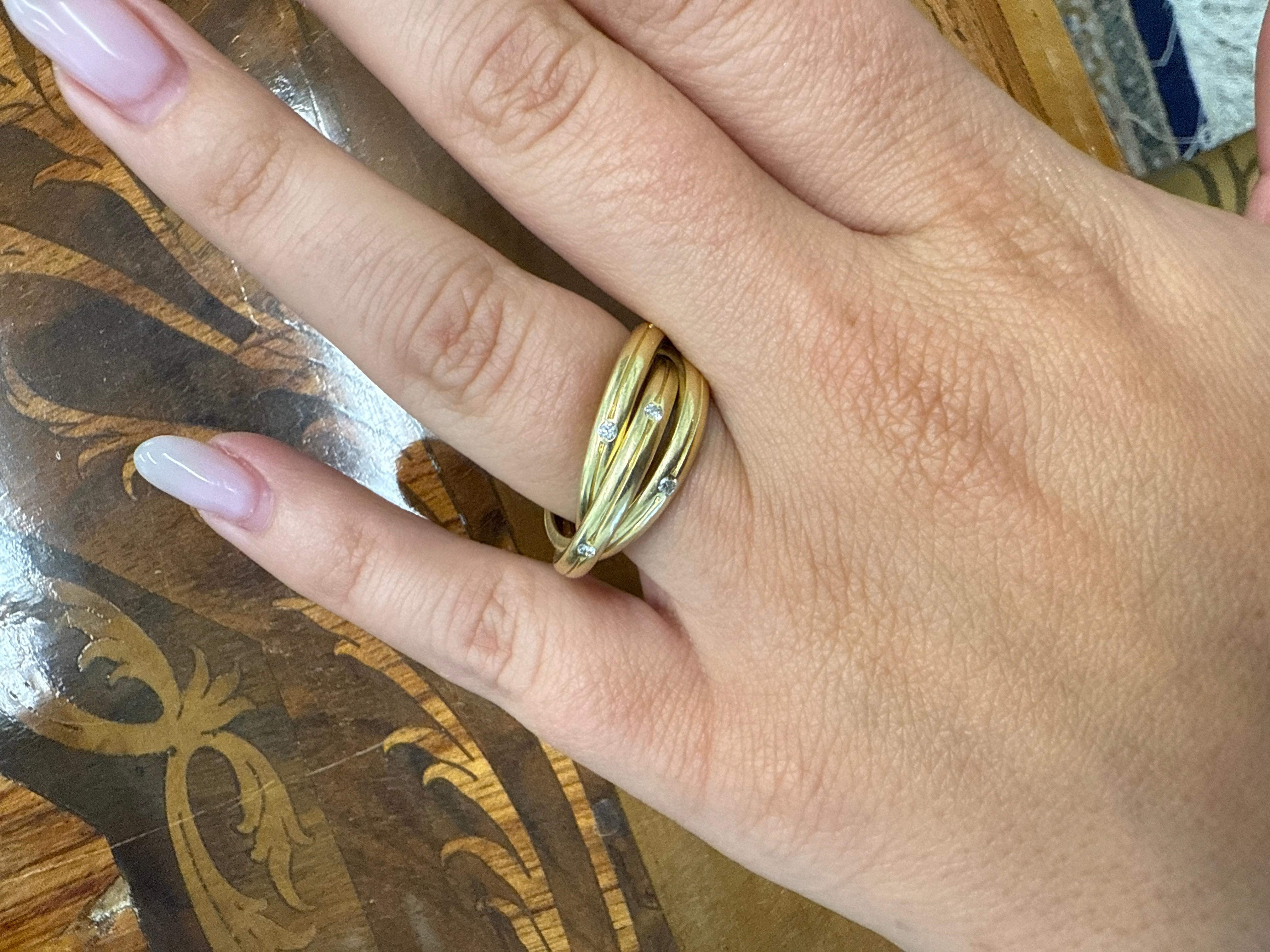 Taille ronde CARTIER Or jaune 18k et diamants TRINITY COLLECTION Bagues roulantes / Rings 1980 en vente