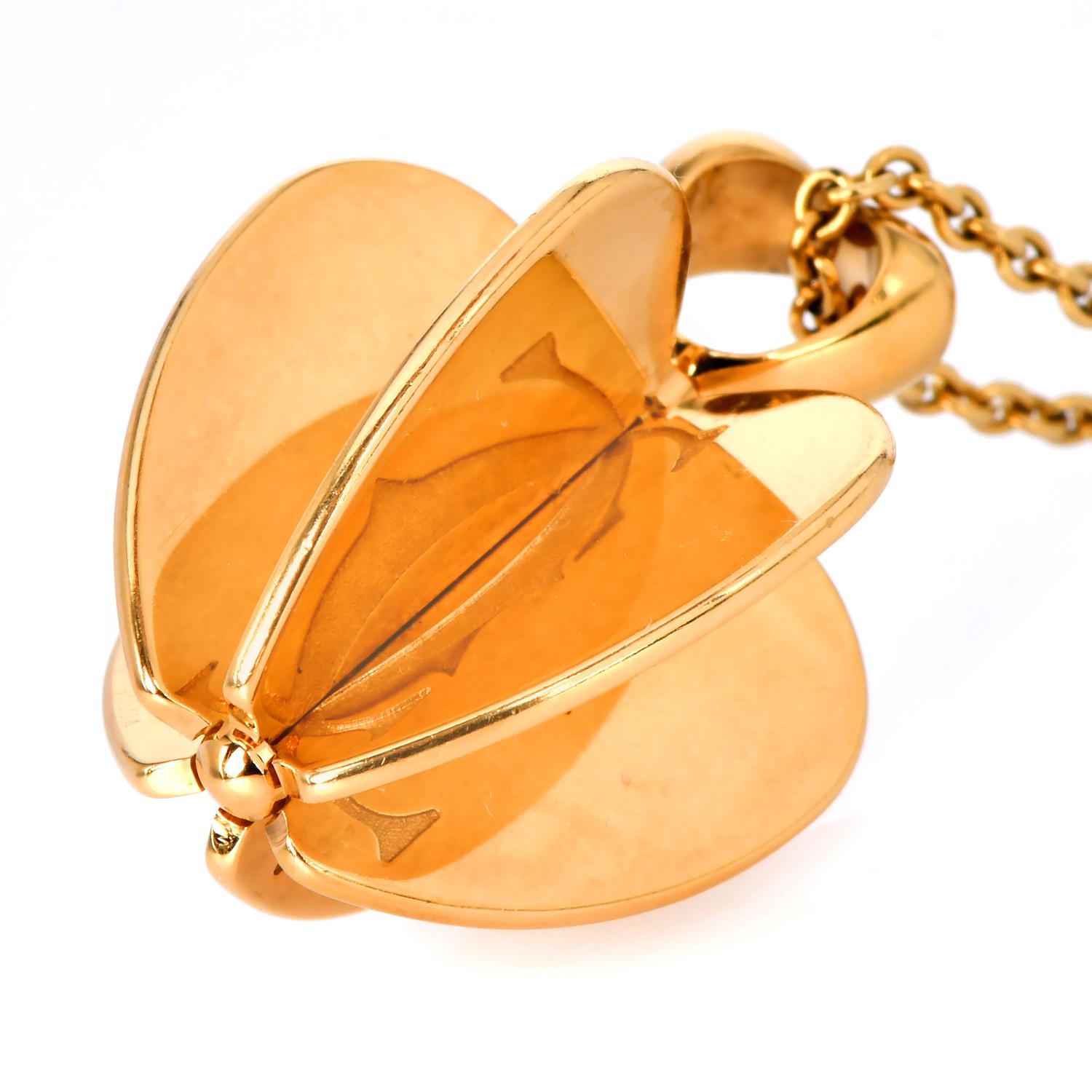 CARTIER 18k Yellow Gold Double C Apple Heart Pendant In Excellent Condition In Miami, FL
