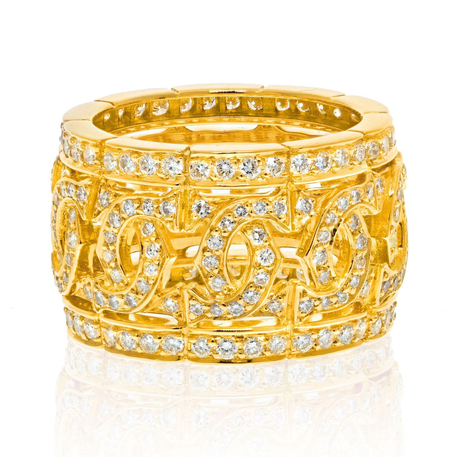 Cartier Entrelaces Ring aus 18 Karat Gelbgold mit Doppel-C-Diamant im Zustand „Hervorragend“ im Angebot in New York, NY