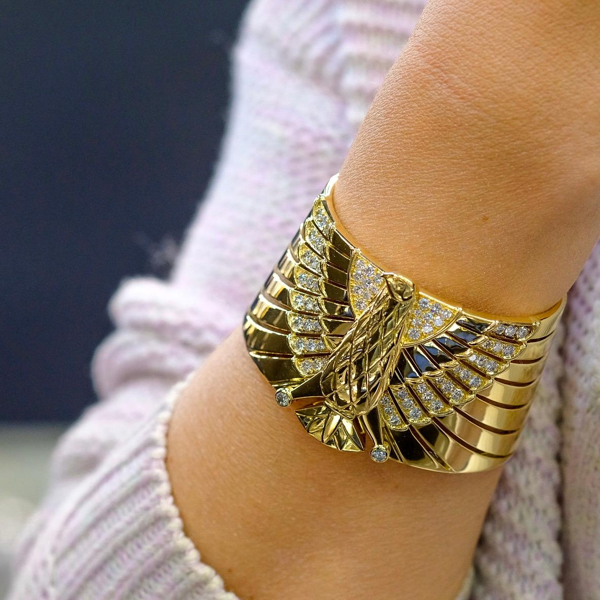 Cartier 18K Yellow Gold Egyptian Horus Falcon Bracelet In Excellent Condition For Sale In New York, NY