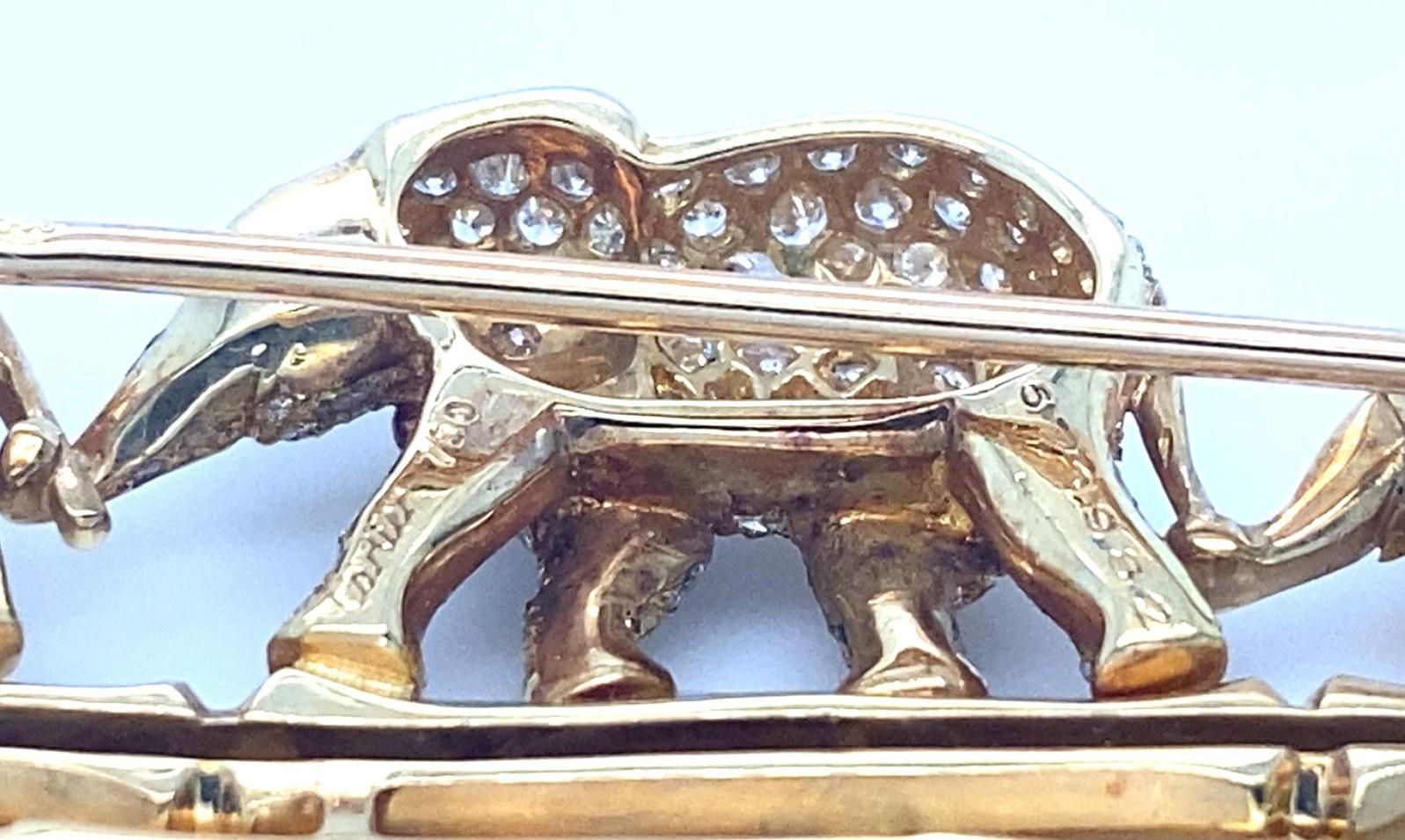 Cartier 18k Yellow Gold Elephant Family Brooch with Emerald & Diamond Accents For Sale 4