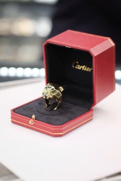 Cartier 18k Yellow Gold EU 53 Panthere Head Solid Design Spotted Lacquer Ring