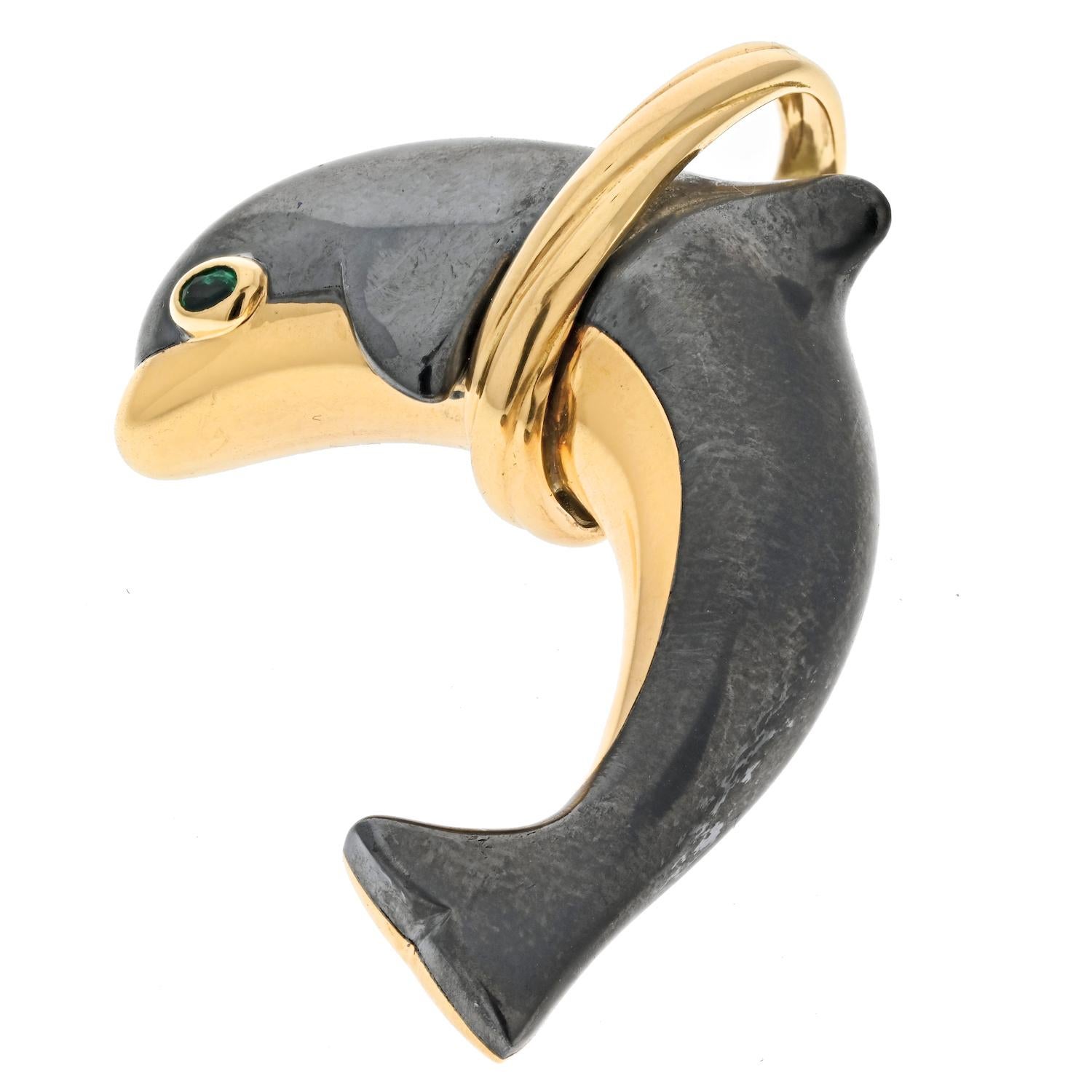 Cartier 18 Karat Gelbgold Hämatit Delphin Spartacus Kette Anhänger im Angebot 7