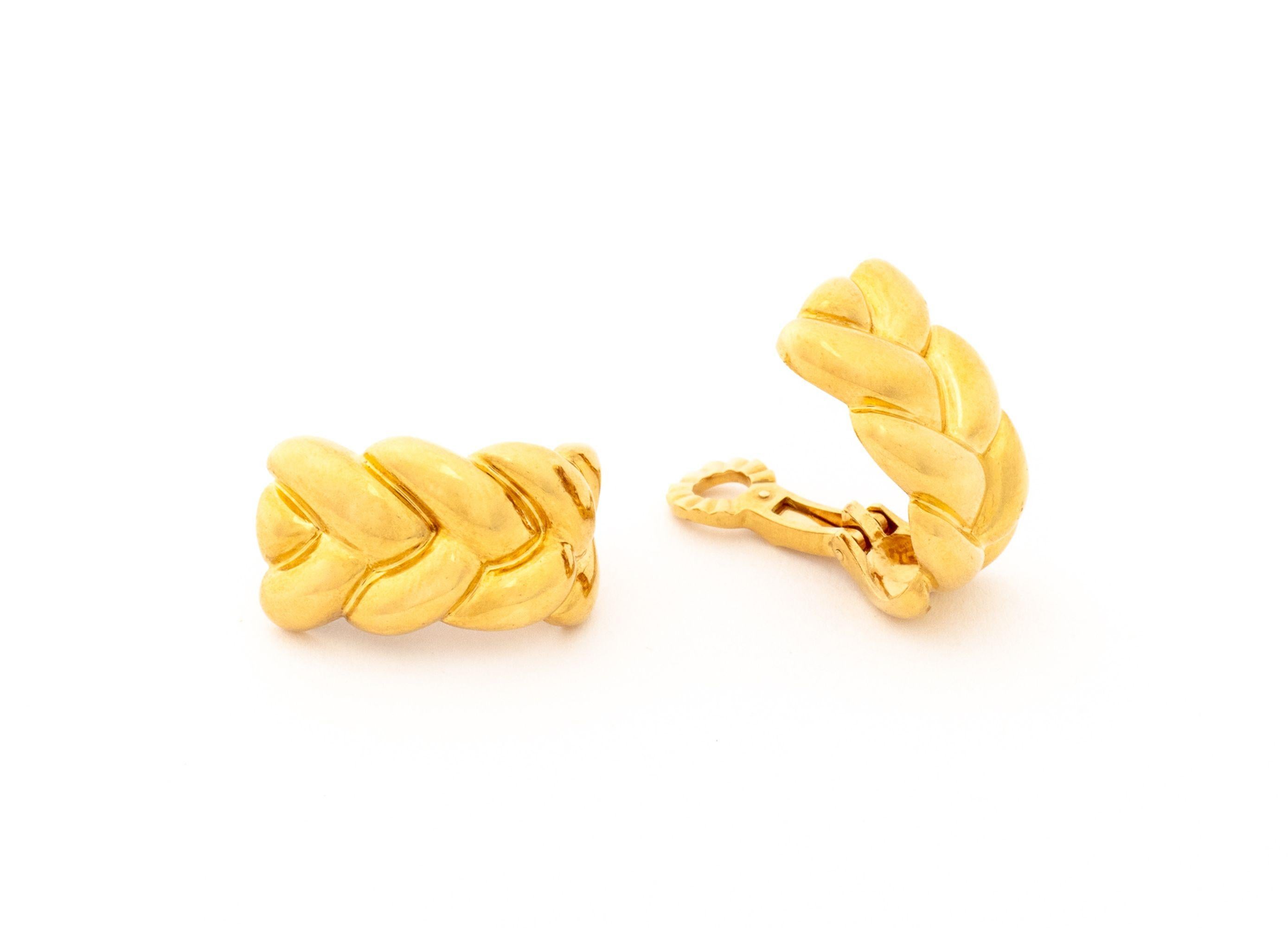 Moderne Boucles d'oreilles Huggie en or jaune 18K de Cartier en vente