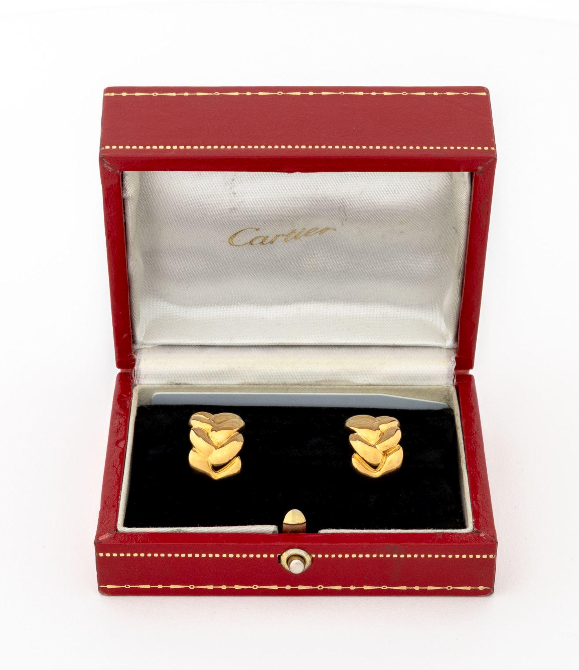 Boucles d'oreilles Huggie en or jaune 18K de Cartier en vente 1