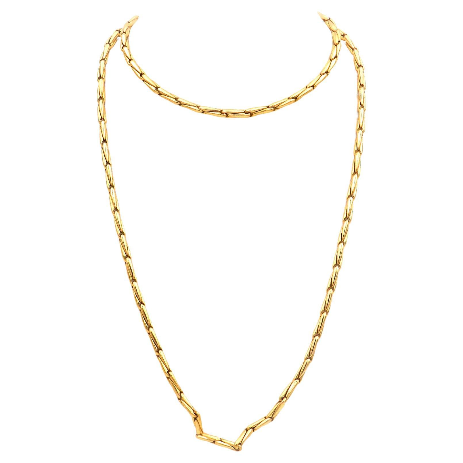Cartier 18K Yellow Gold Long Chain Necklace

Sporty, elegant gold chain from the traditional Parisian Maison Cartier. High-quality workmanship with a lovely weight, made of solid, rod-shaped links in rich 18K gold. Signed and numbered.

 

750/18K