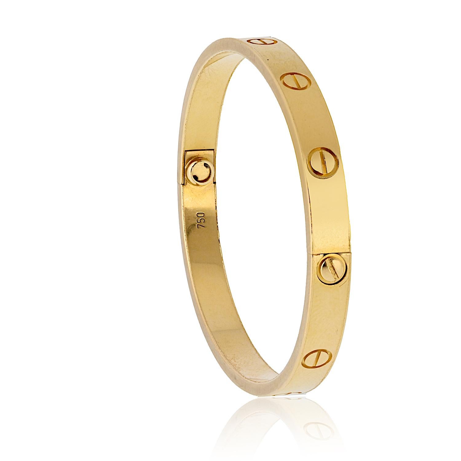 Cartier 18K Gelbgold Love 17 Armreif-Armband im Zustand „Hervorragend“ in New York, NY