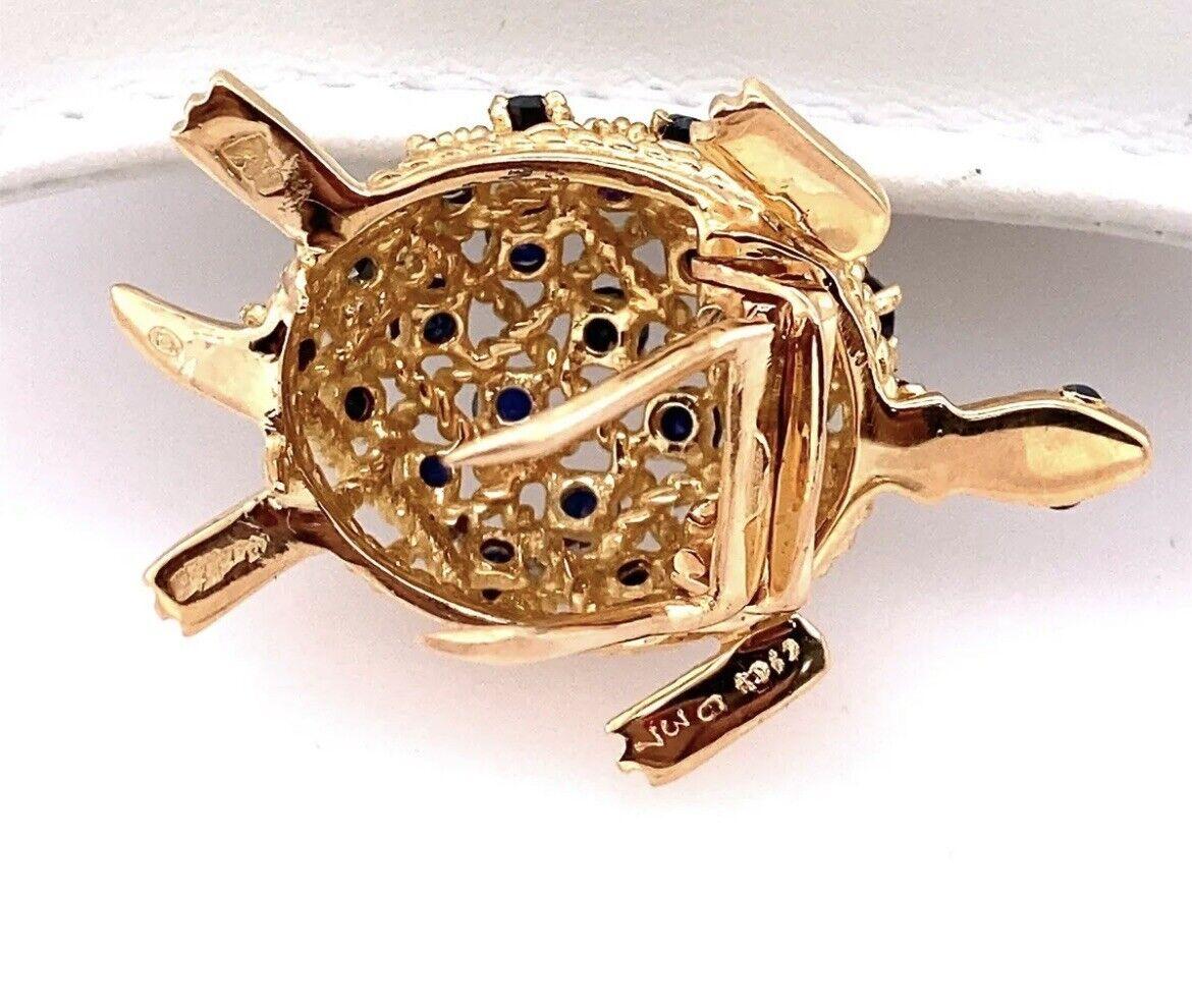 Cartier, broche rétro à clip tortue en or jaune 18 carats et saphirs, années 1950 en vente 1