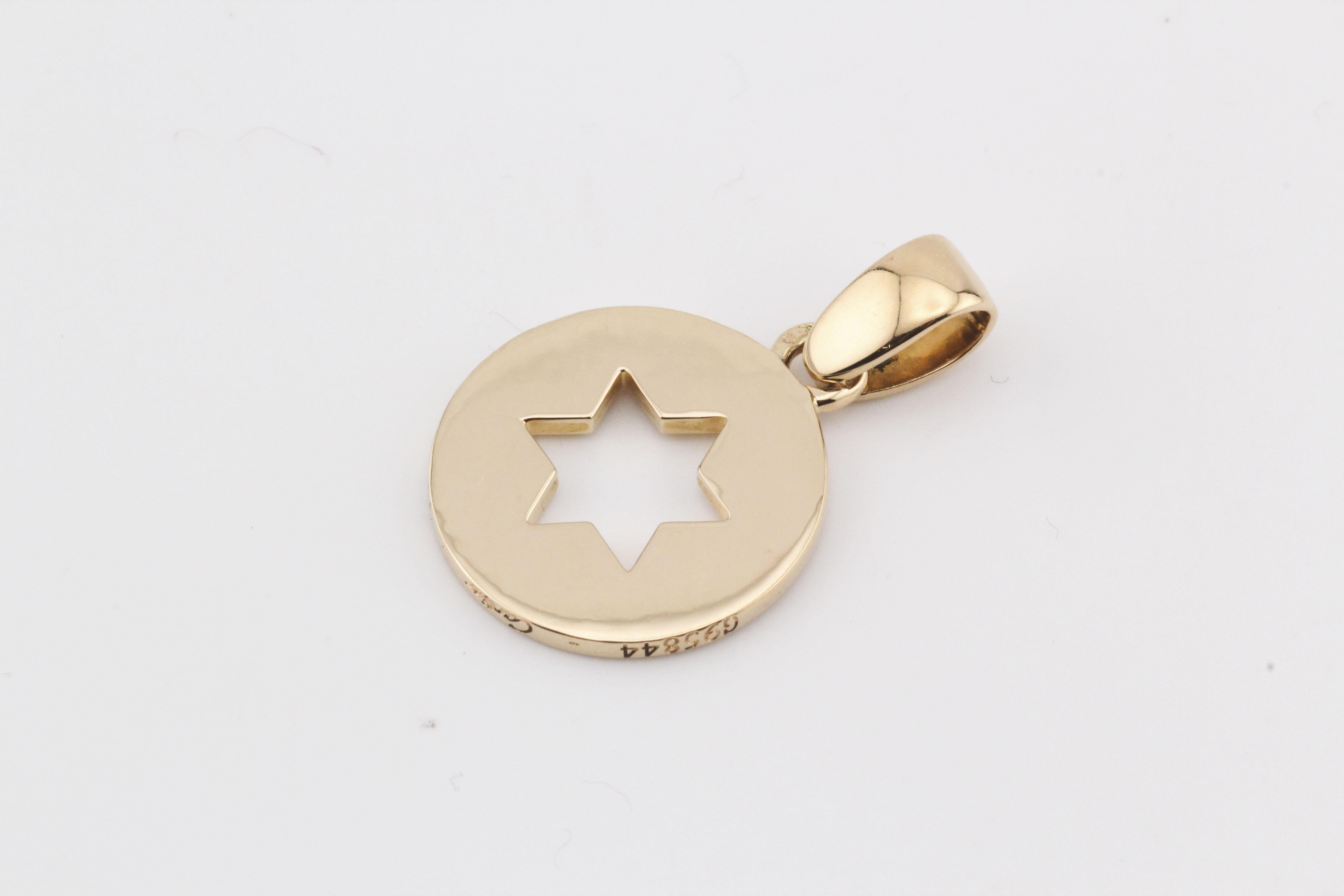 Cartier 18K Yellow Gold Star of David Charm Pendant In Good Condition For Sale In Simpsonville, SC