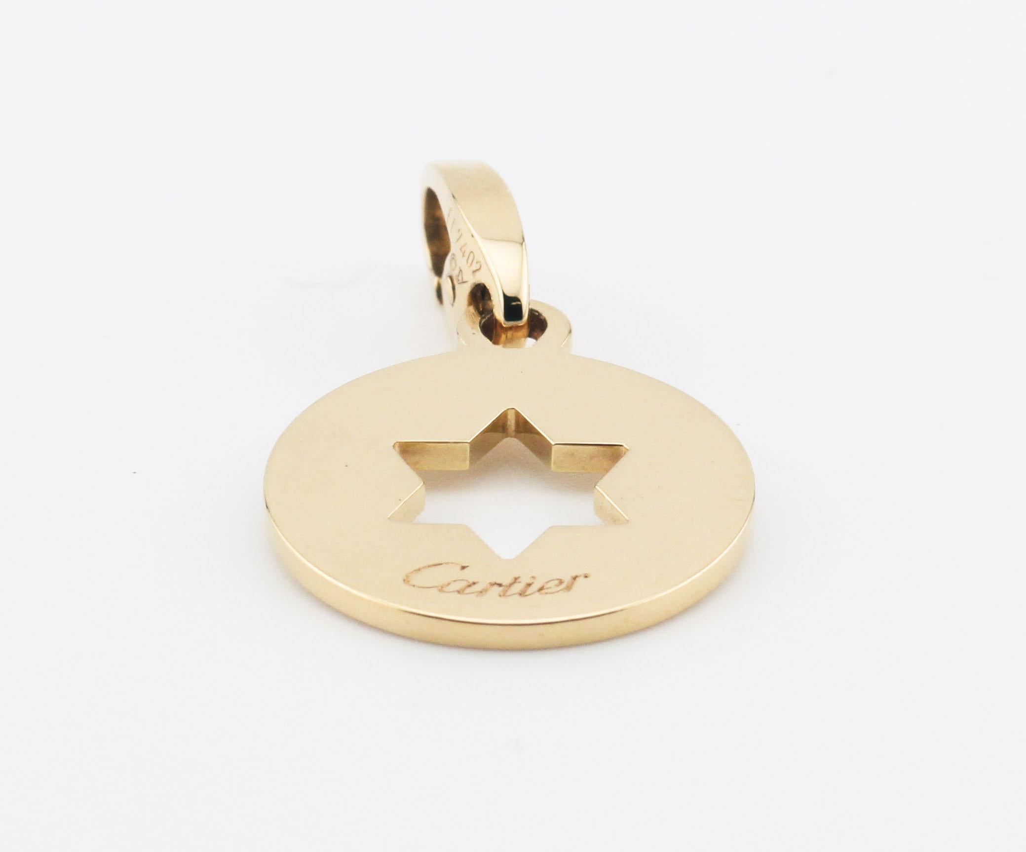 Cartier 18K Yellow Gold Star of David Charm Pendant In Good Condition In Simpsonville, SC