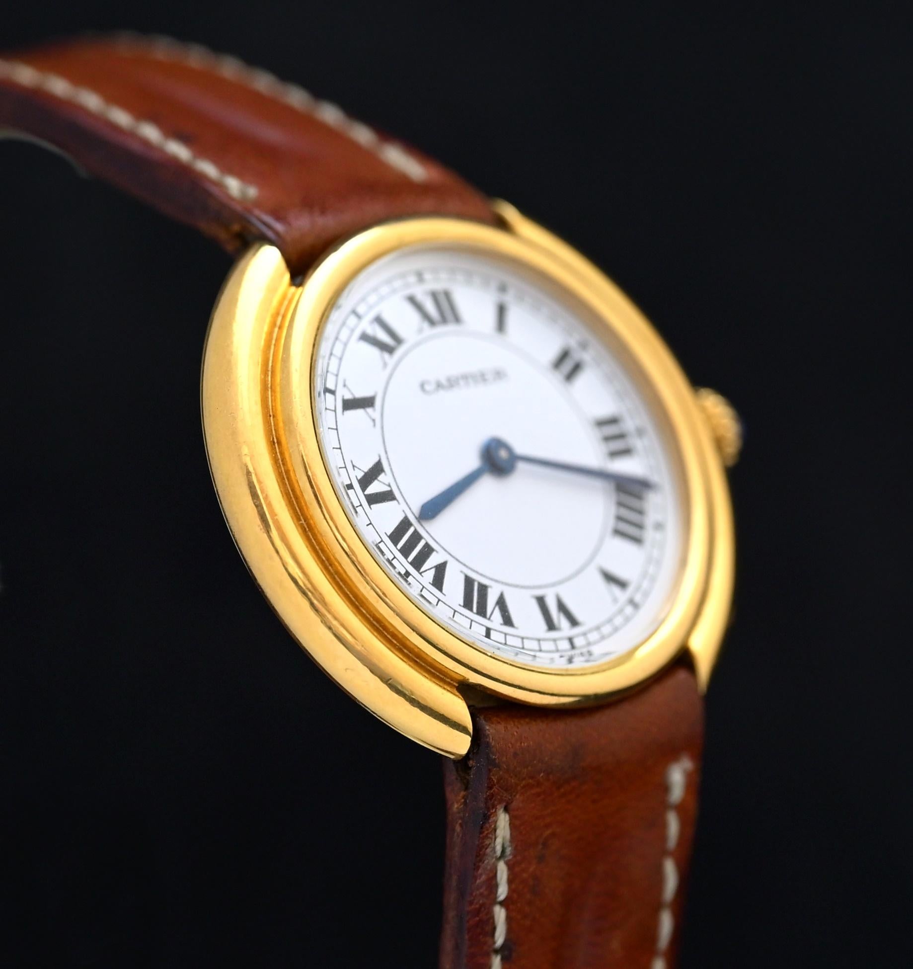 Cartier 18 Karat Gelbgold Vendome Handaufzug 78090, 1970er Jahre für Damen oder Herren im Angebot