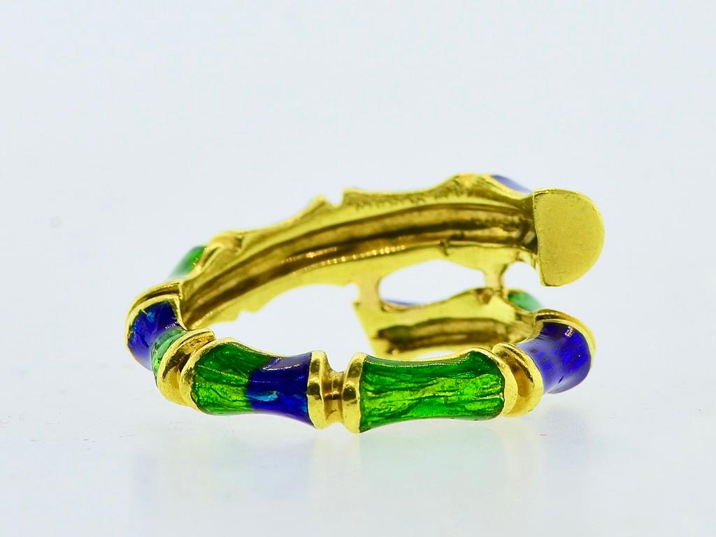 Bague Vintage en or jaune 18K avec émail bleu et vert de Cartier en vente 6