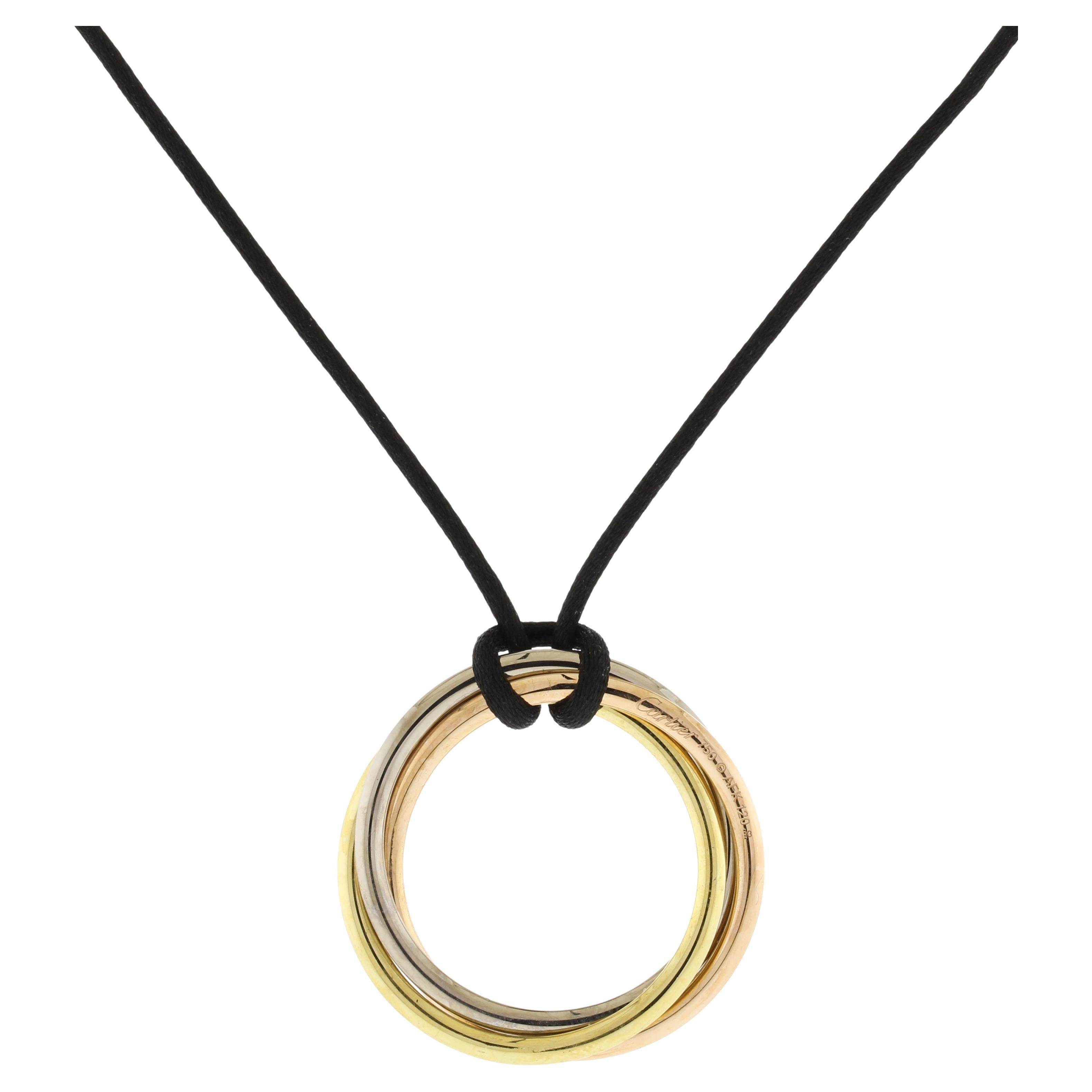 Cartier, grand collier pendentif Trinity tricolore 18 carats en vente