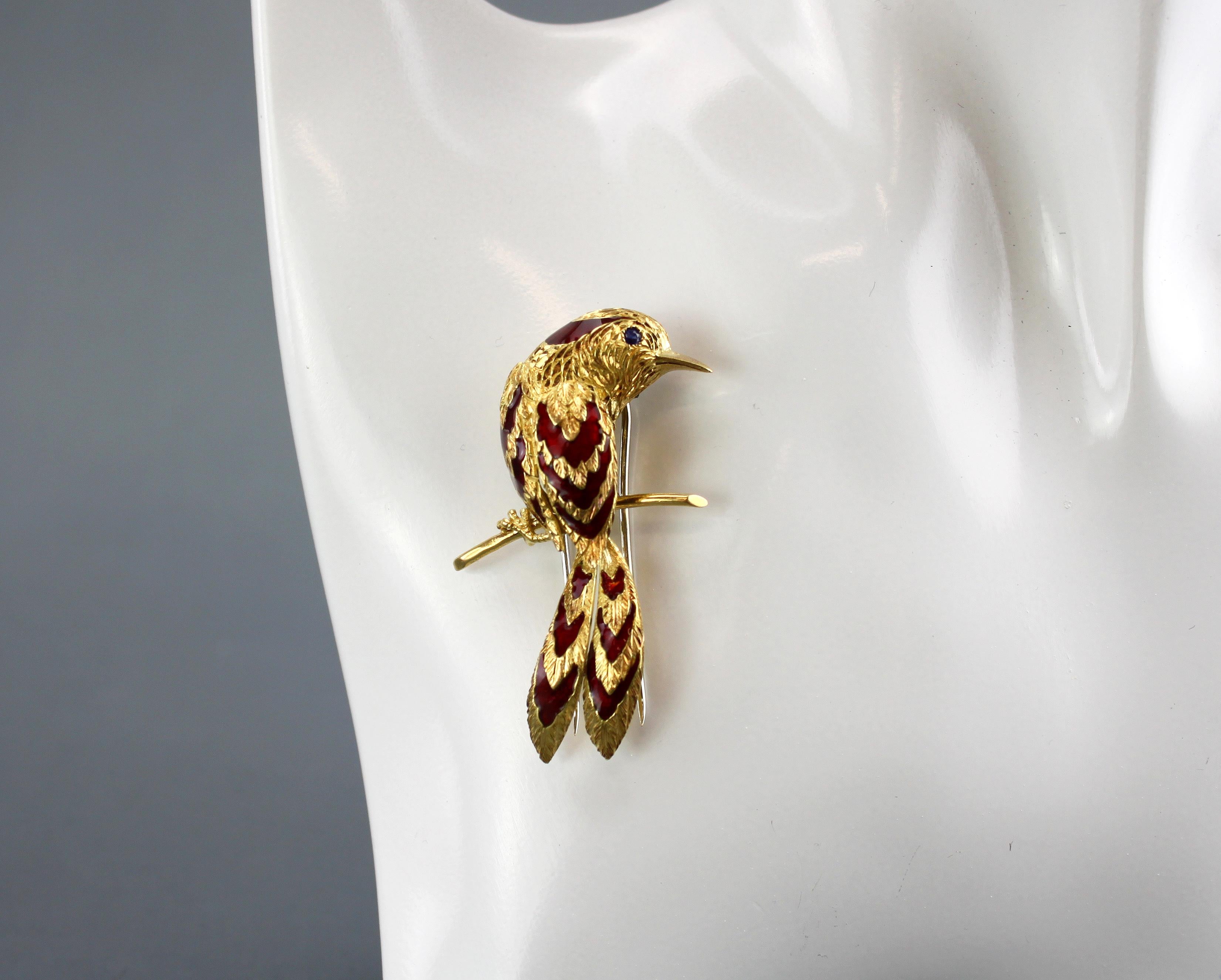 French Cut Cartier 18 Karat Yellow Gold Bird Brooch, France, Paris, 1990s