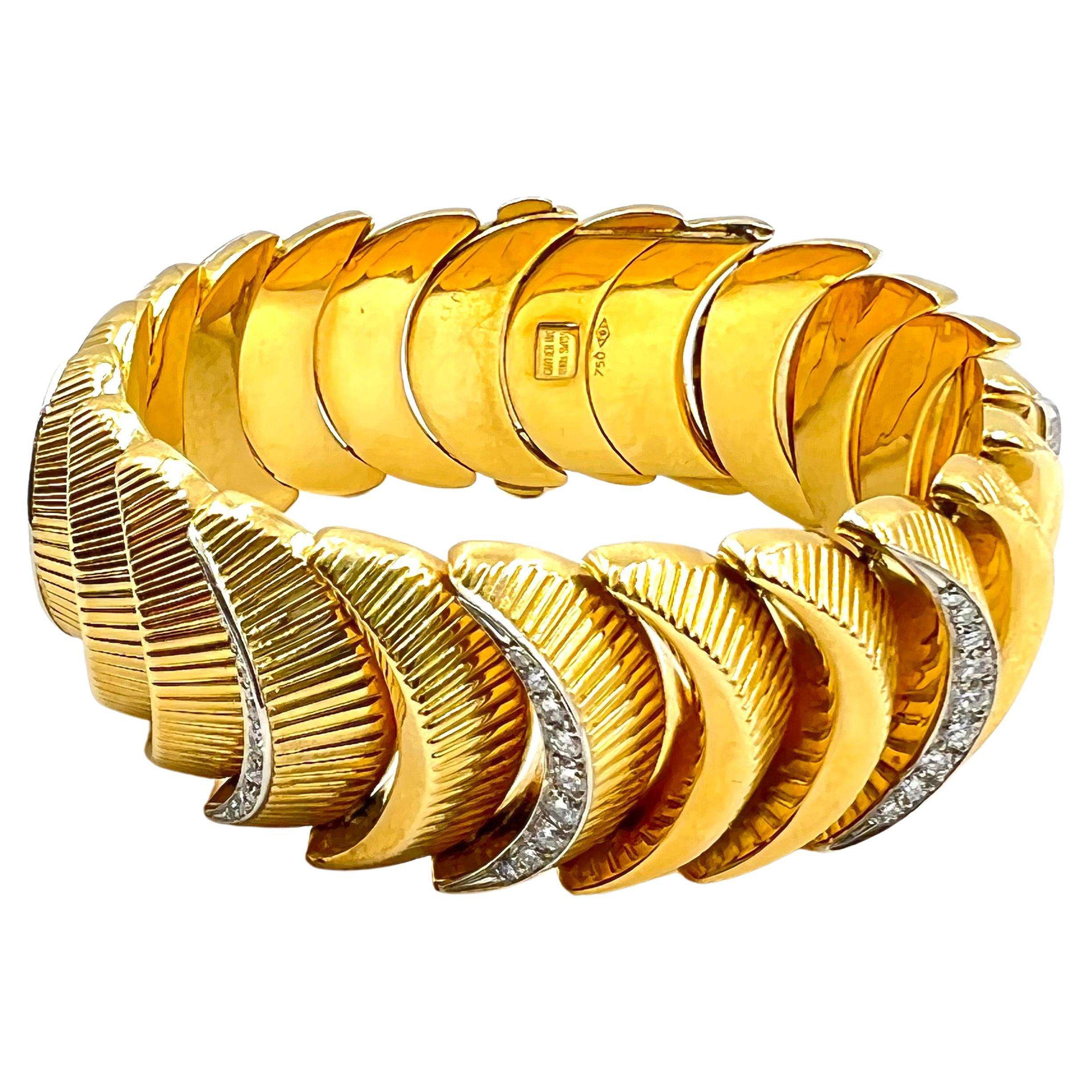 Cartier 18kt Yellow Gold Diamond Crescent Link Bracelet For Sale at 1stDibs
