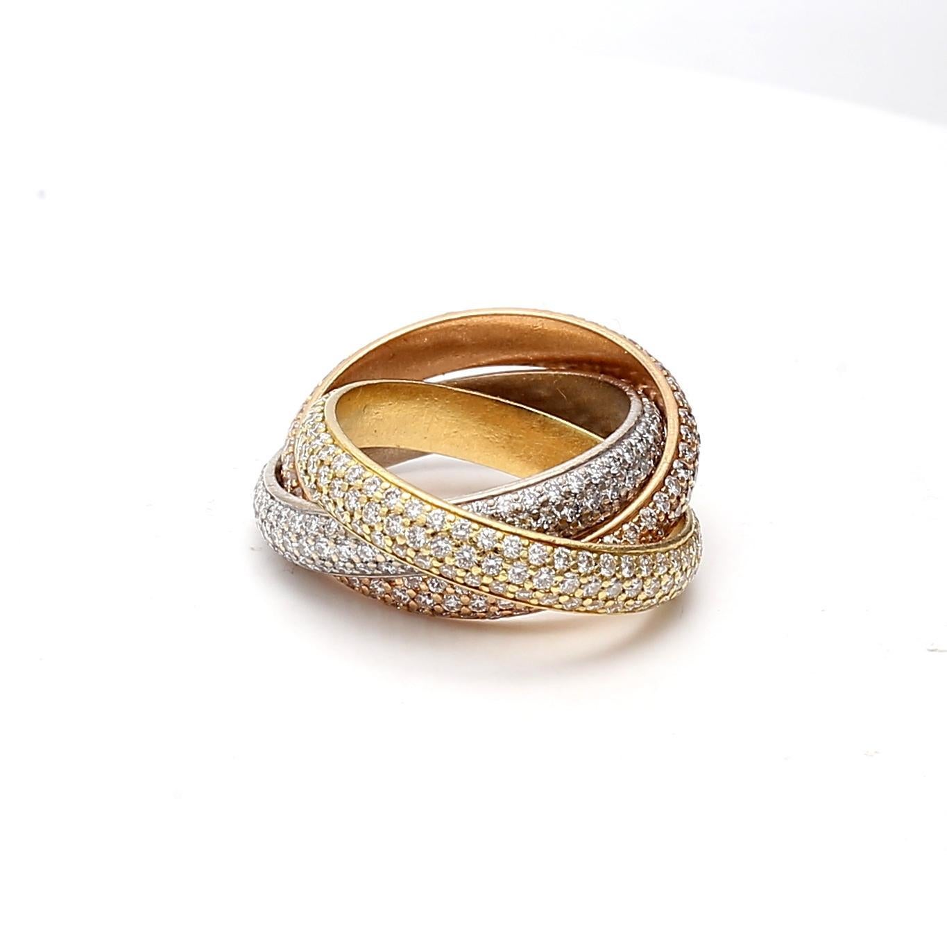 Brilliant Cut Cartier 1.93 Carat Round Brilliant Diamond 18K Tri Color Gold Trinity Ring For Sale