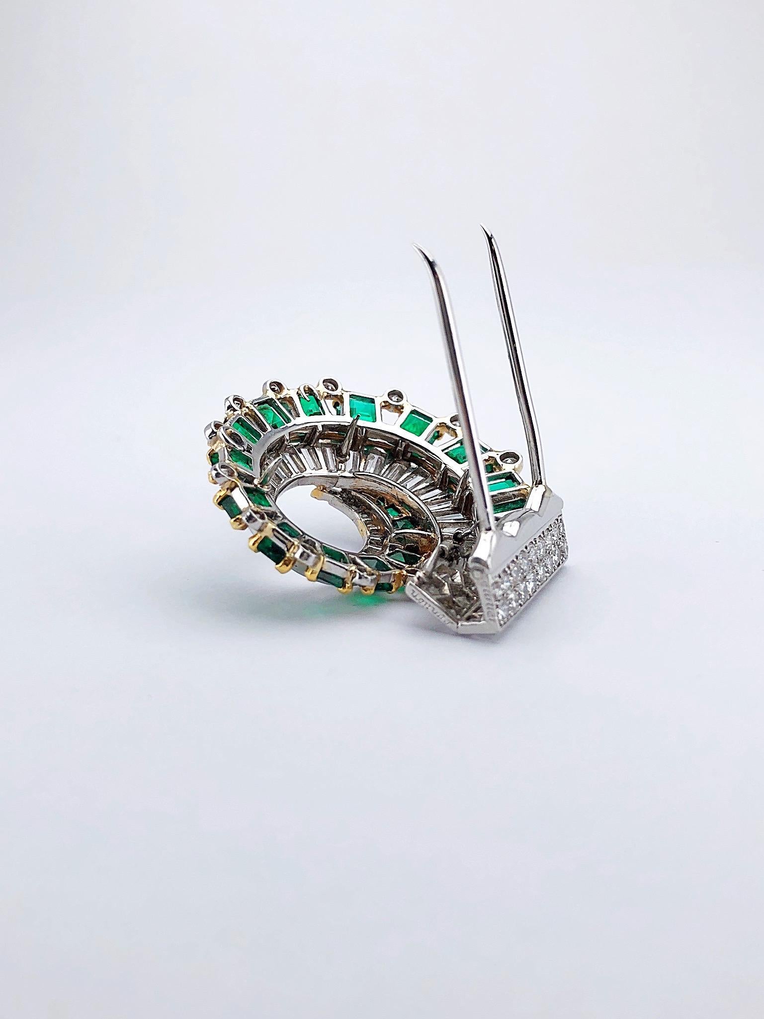 Cartier London 1930er Jahre Diamant-Smaragd-Clip (Smaragdschliff) im Angebot