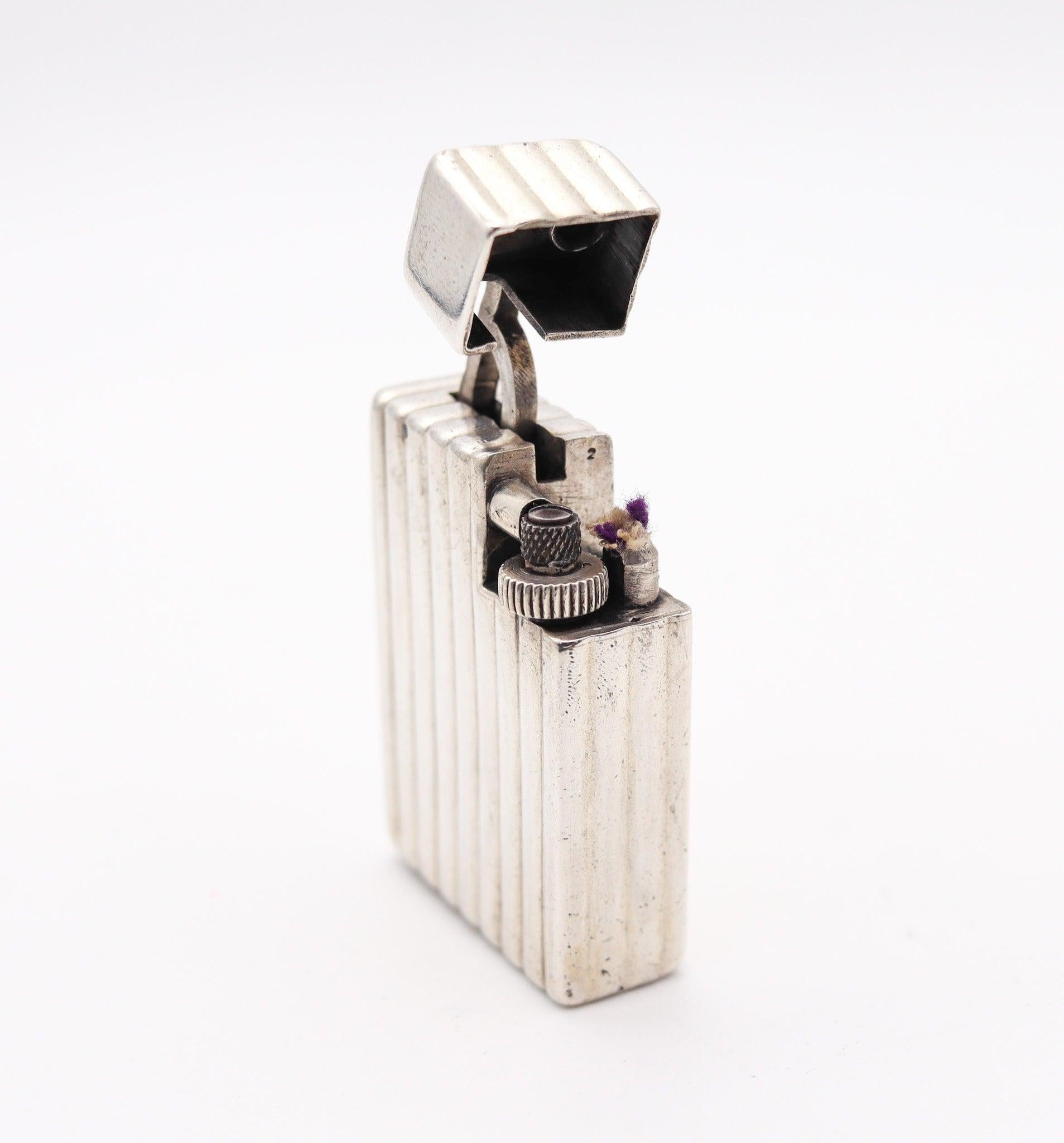 CARTIER 1935 Paris Art-Deco Pocket Petrol Lighter In .925 Sterling Silver In Good Condition For Sale In Miami, FL