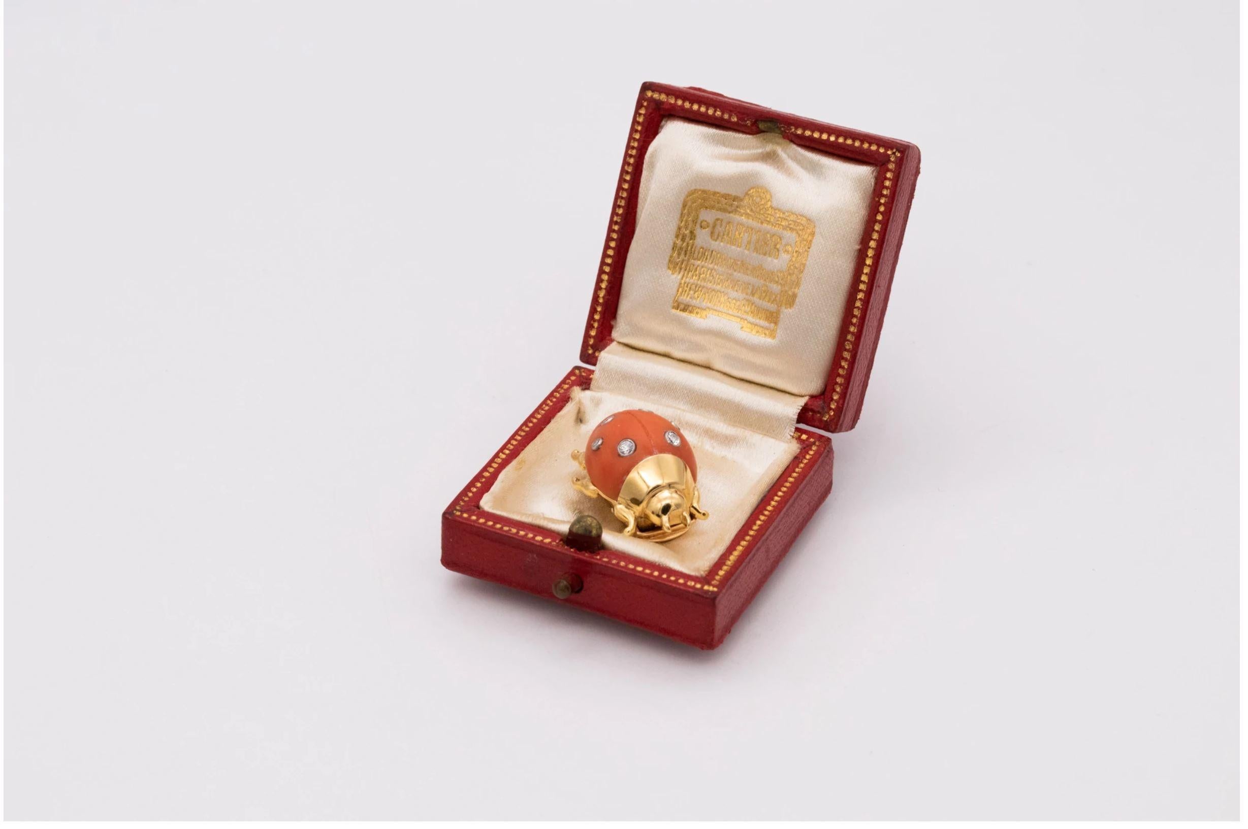 Women's or Men's Cartier 1940 Paris Art-Deco Ladybug Pin Brooch 18Kt Yellow Gold Coral & Diamonds