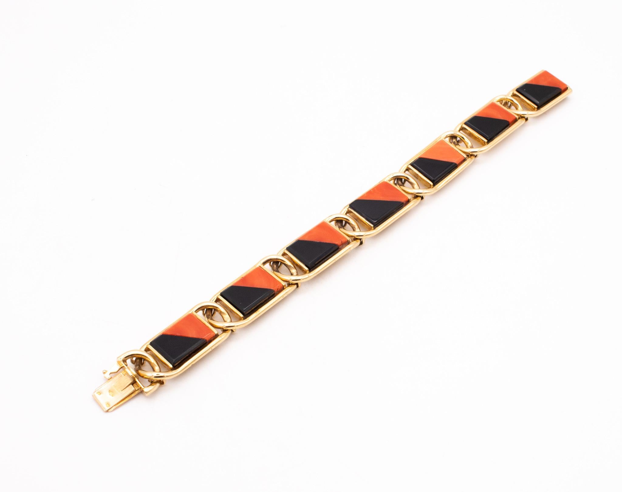 Modernist Cartier 1960 Paris by George L'Enfant Geometric Bracelet 18Kt Gold Coral Onyx