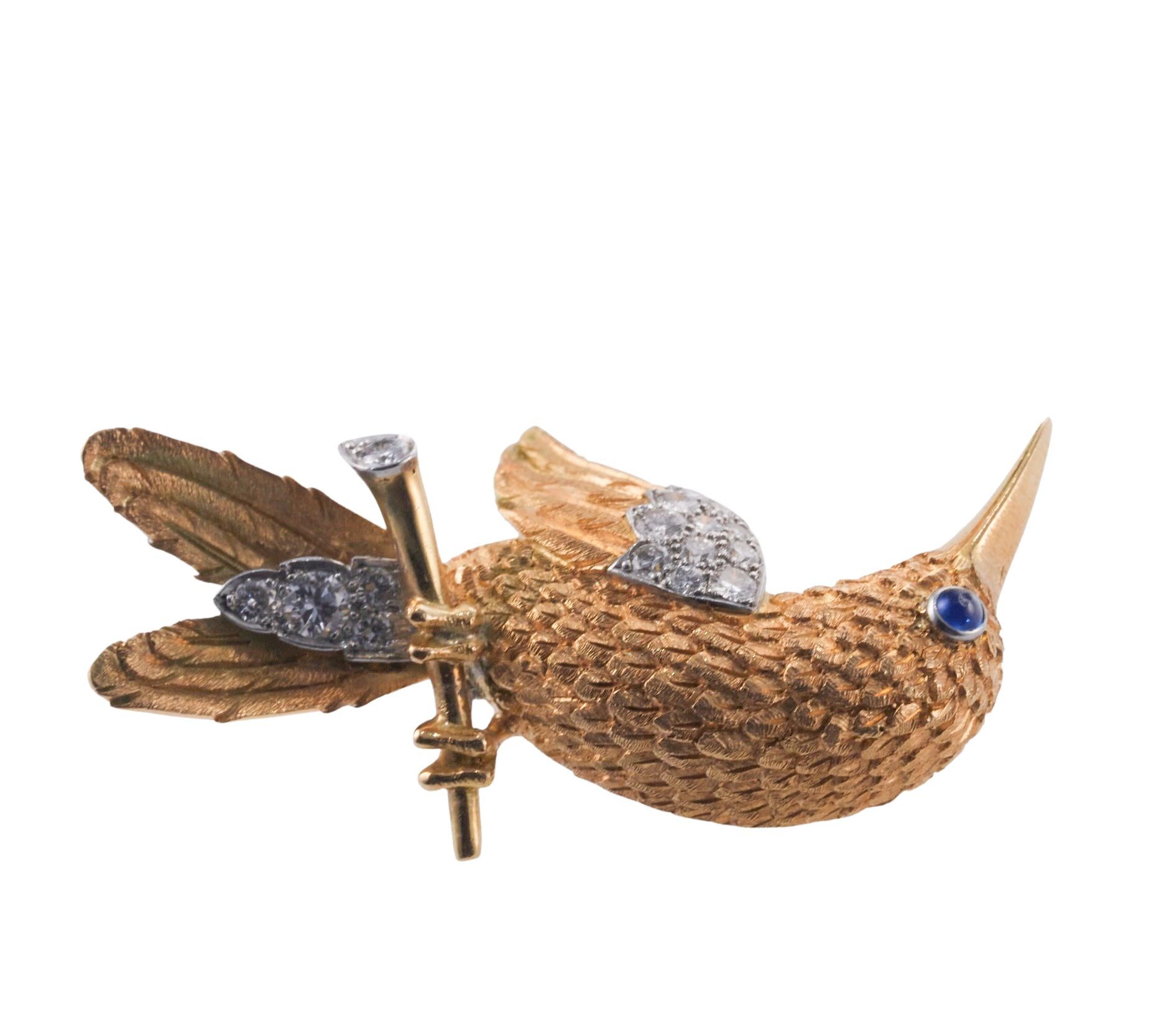 Cartier 1960s Diamond Sapphire Gold Bird Brooch  In Excellent Condition For Sale In New York, NY