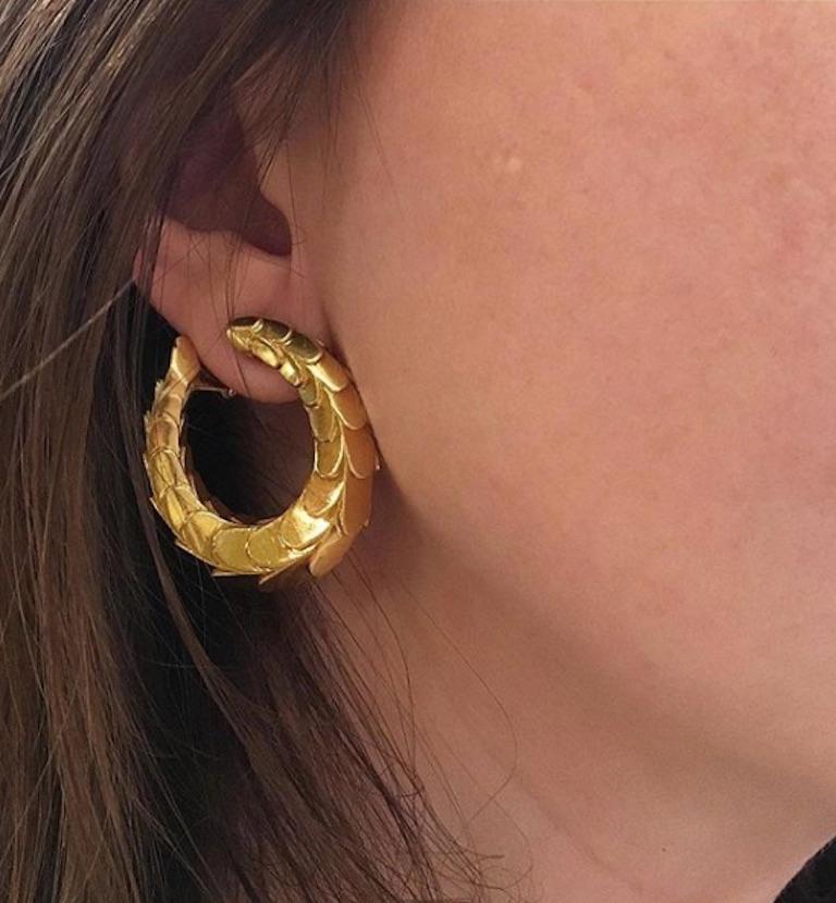 Contemporary Cartier 1960s Gold Hoop Earrings of Scaled Design