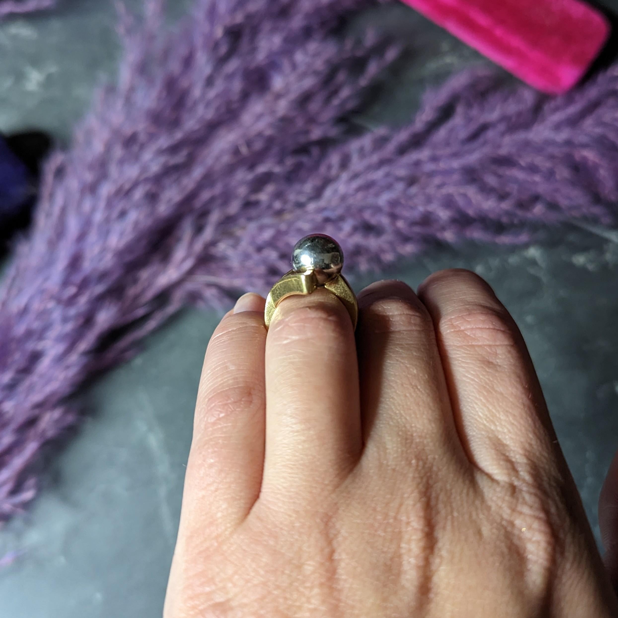 Cartier 1960''s Modernist 18 Karat Gelbgold Triangle Vintage Ring 10