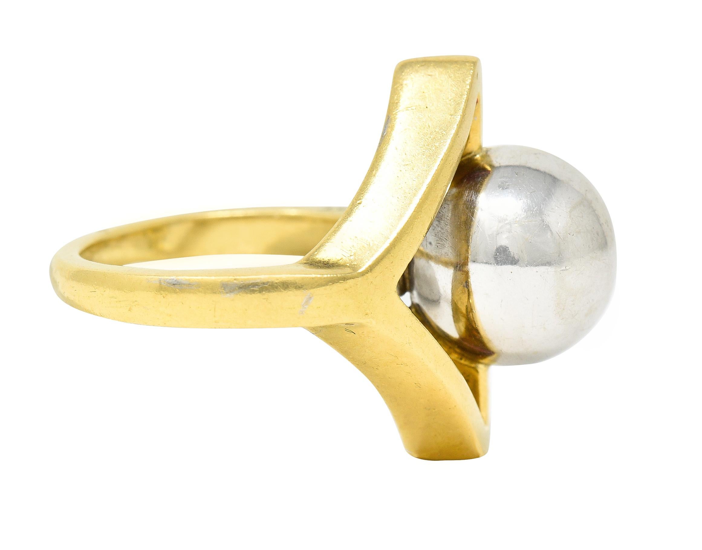 Cartier 1960''s Modernist 18 Karat Gelbgold Triangle Vintage Ring (Modernistisch)