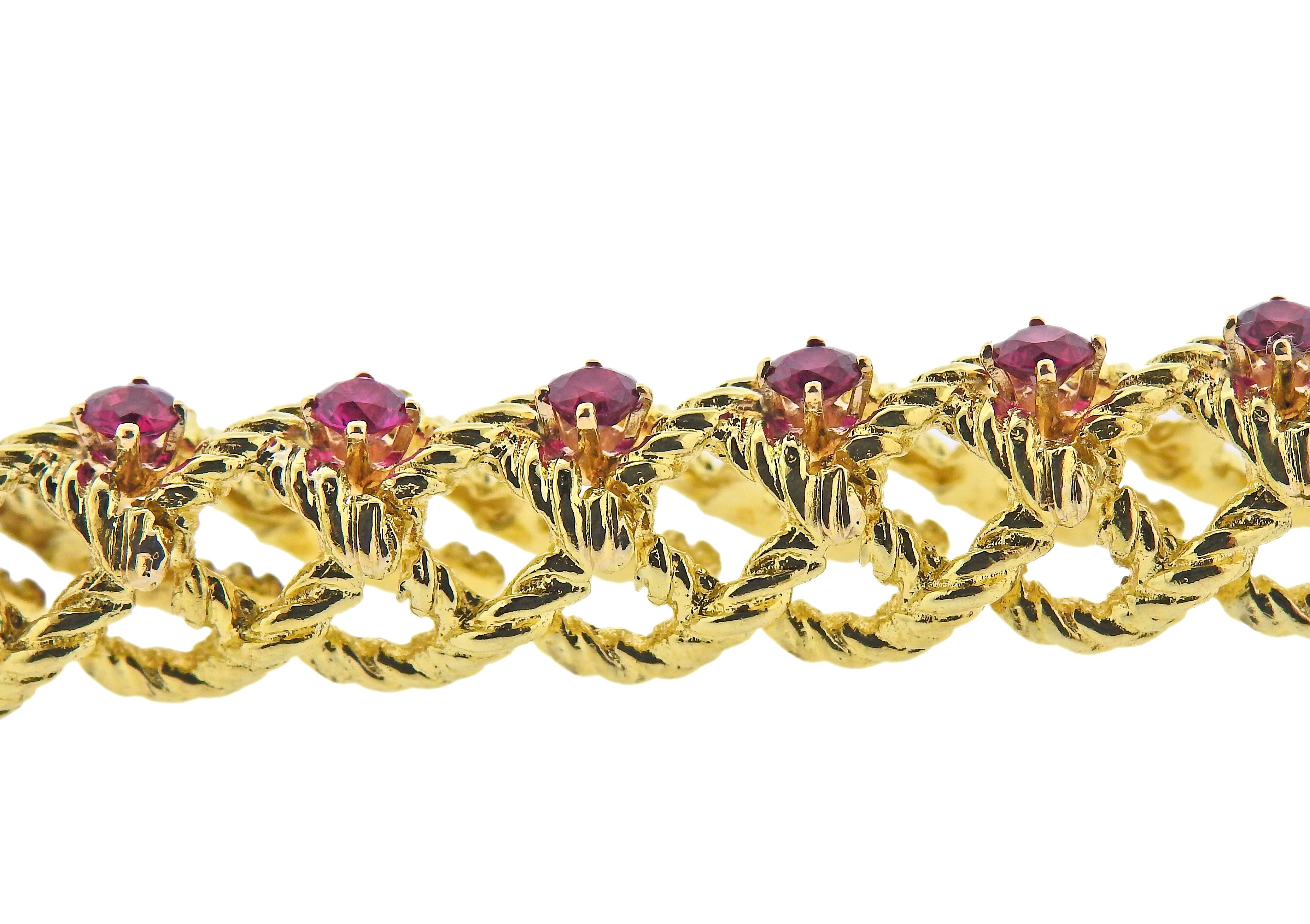 Cartier 1960er Jahre Rubin-Gold-Armband (Rundschliff) im Angebot
