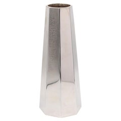 CARTIER 1965 Vase géométrique octogonal Bauhaus en argent massif 925