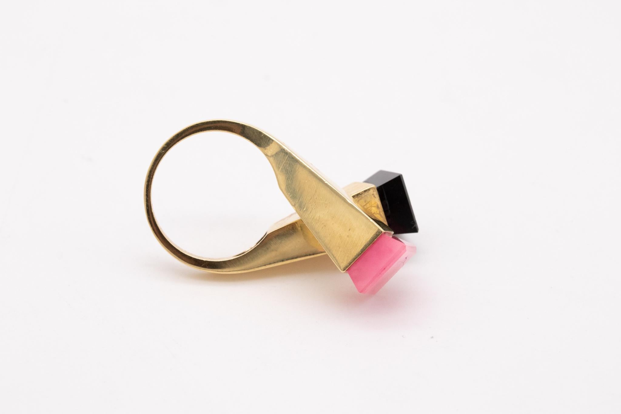 Cartier 1970 Aldo Cipullo Geometric Toi Et Moi Ring in 18Kt Gold with Gemstones For Sale 2