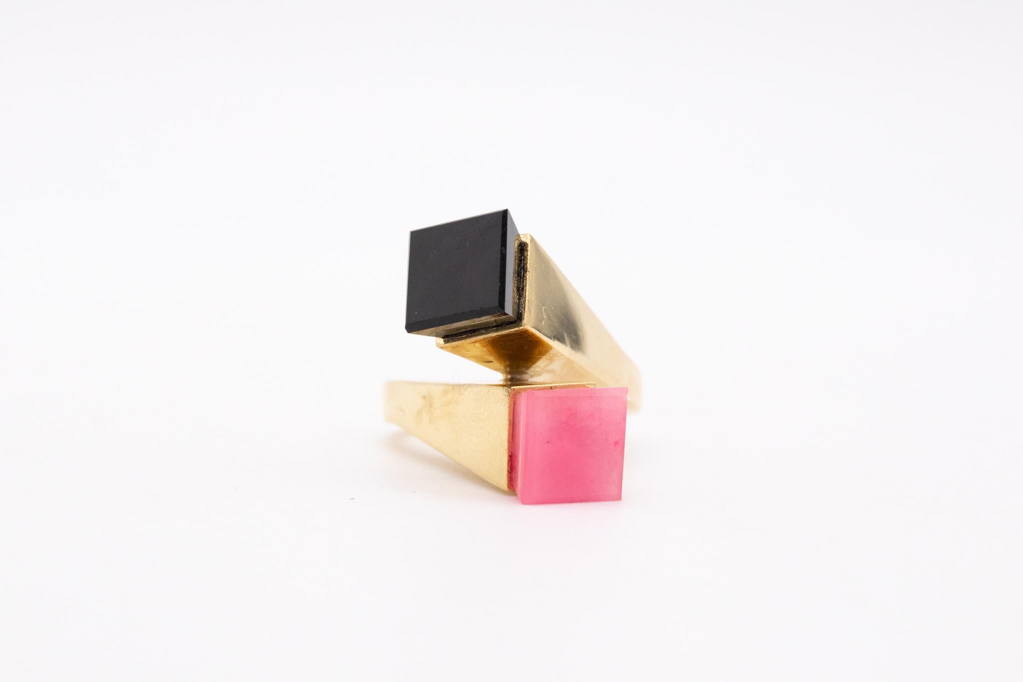 Cartier 1970 Aldo Cipullo Geometric Toi Et Moi Ring in 18Kt Gold with Gemstones In Excellent Condition In Miami, FL
