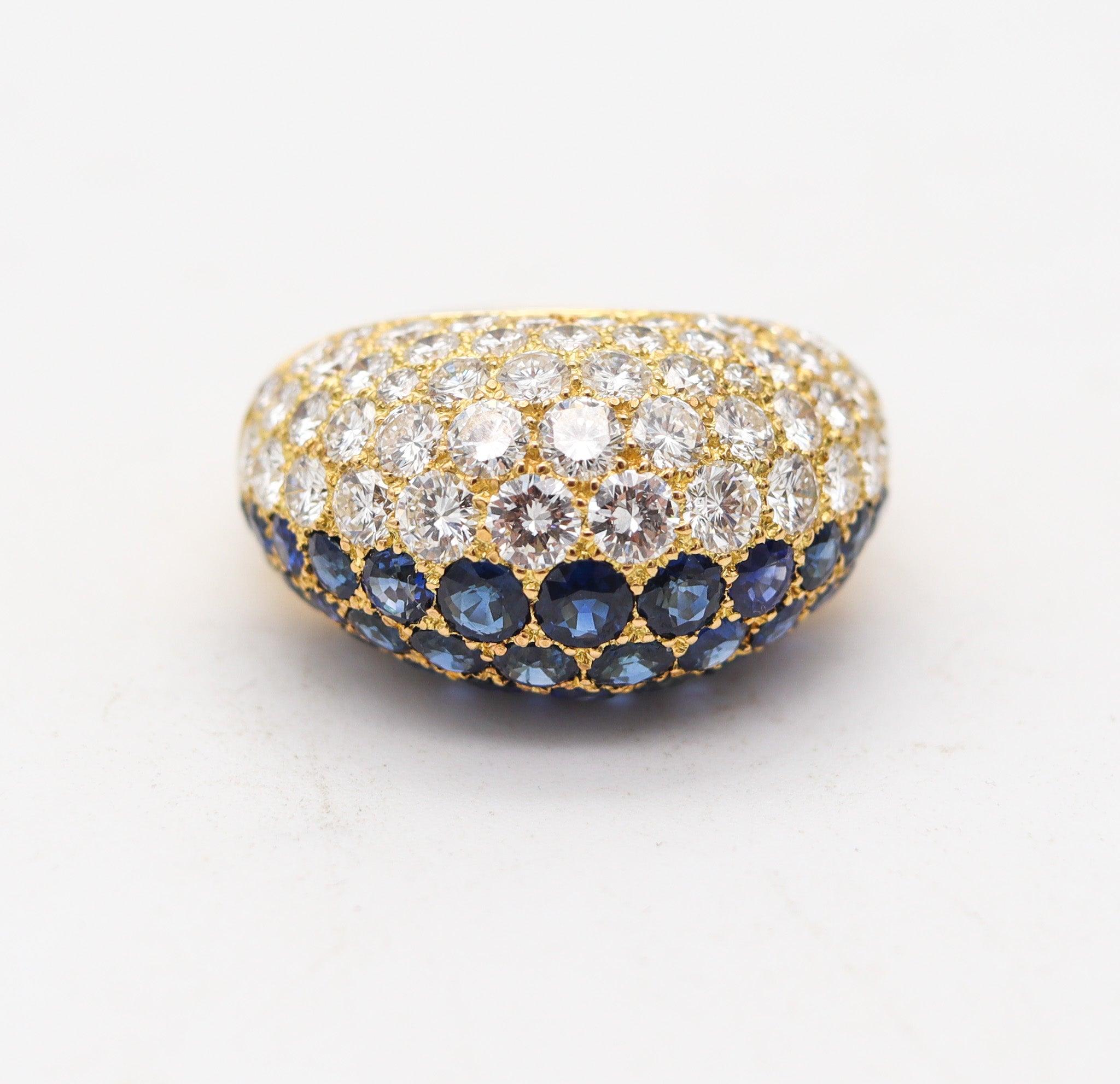 da uomo o donna Cartier 1970 Anello da cocktail Bombé in oro 18Kt con zaffiri e diamanti da 12 Ctw in vendita